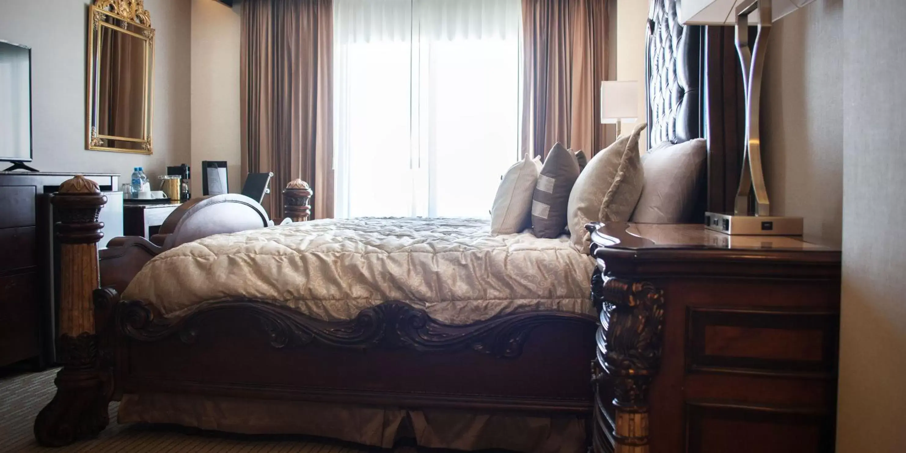 Bed in Wyndham Torreon Bed in Wyndham Torreon