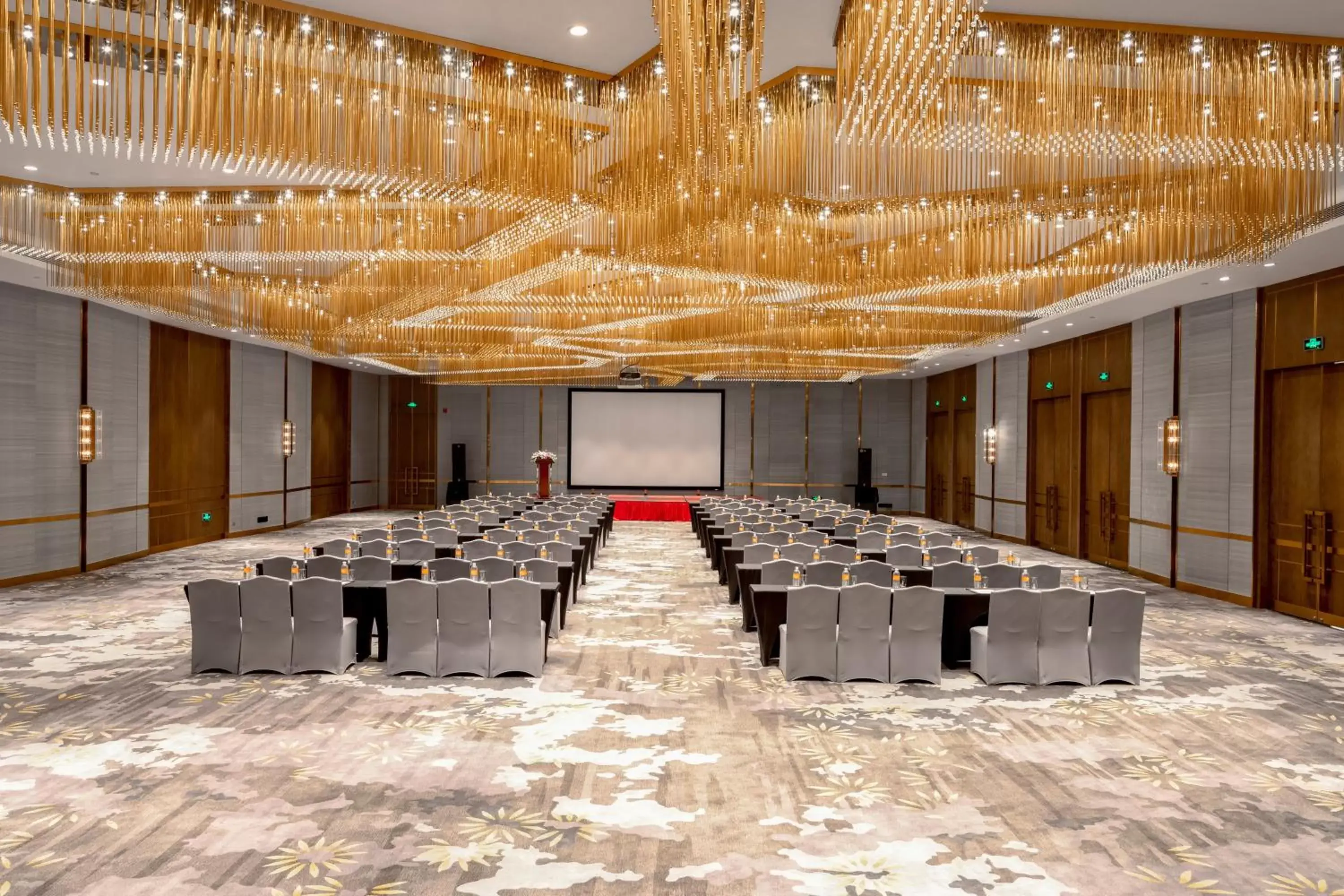 Meeting/conference room, Banquet Facilities in InterContinental Shanghai Jing' An, an IHG Hotel