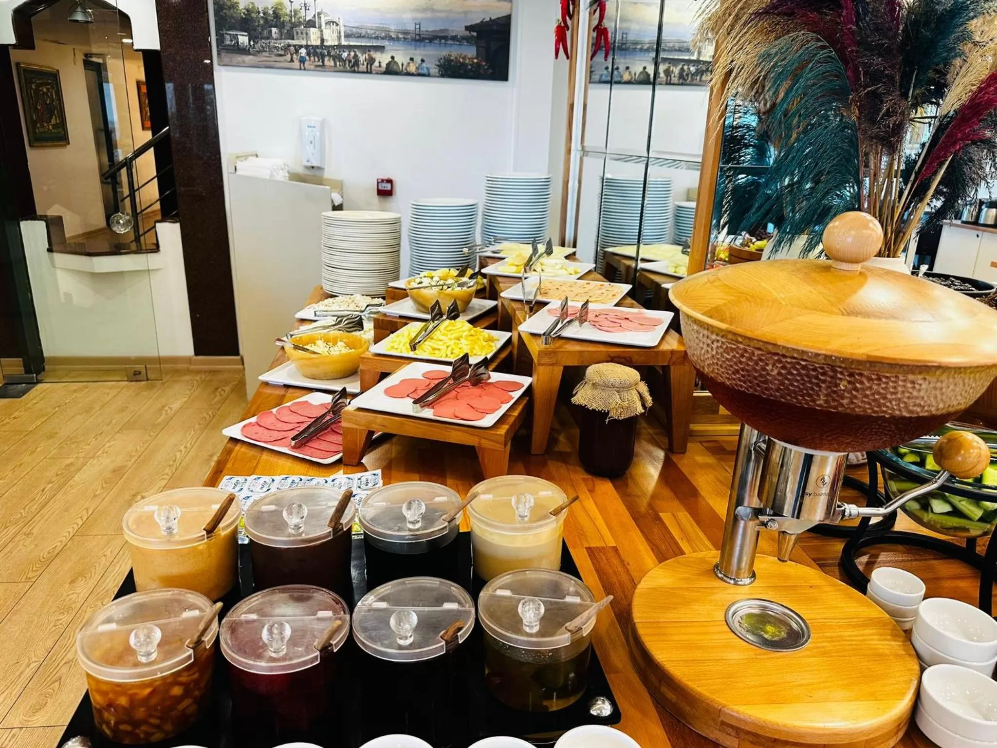 Food and drinks in Marble Hotel