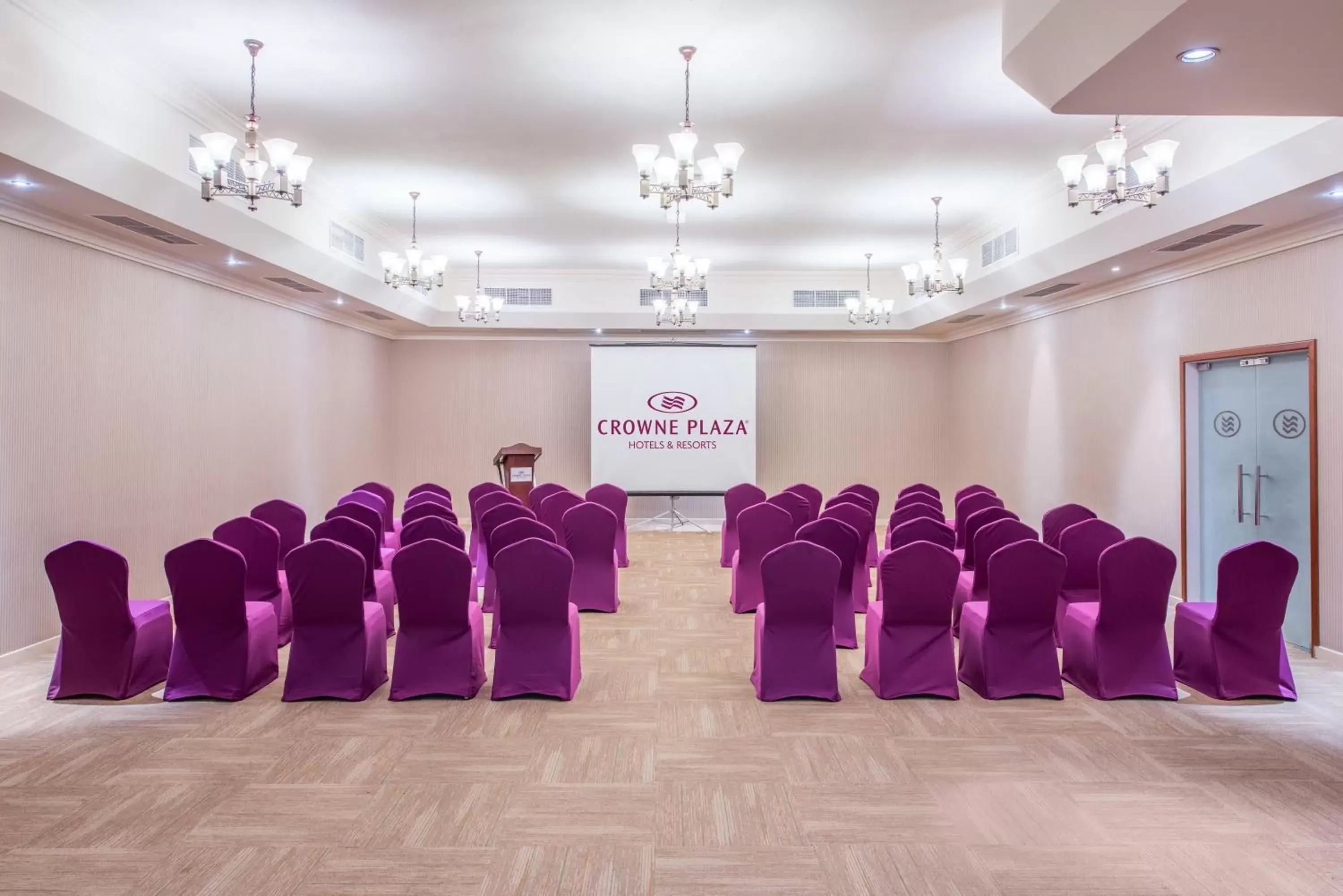 Meeting/conference room in Crowne Plaza Resort Salalah, an IHG Hotel