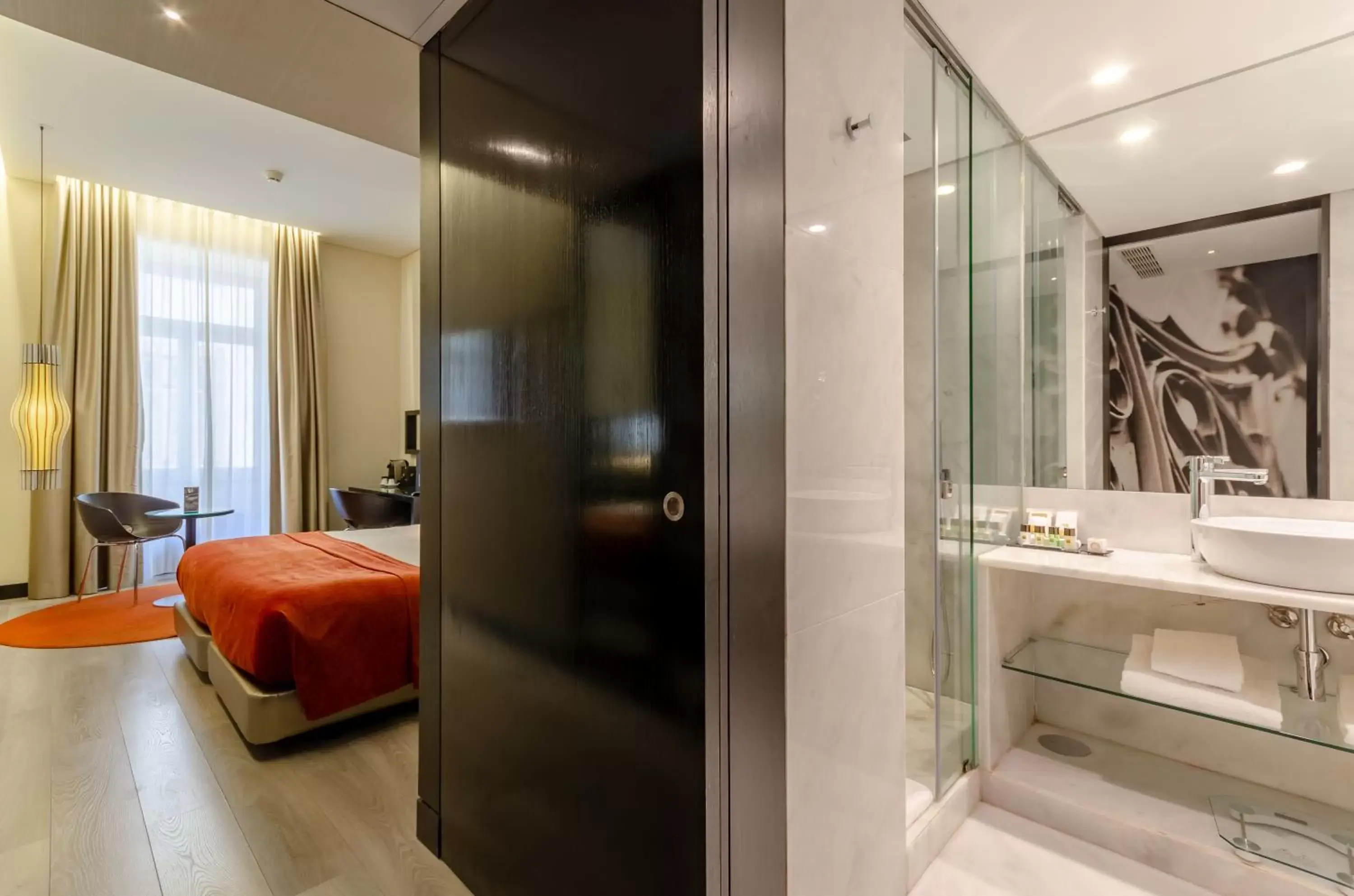 Bedroom, Bathroom in Hotel Santa Justa