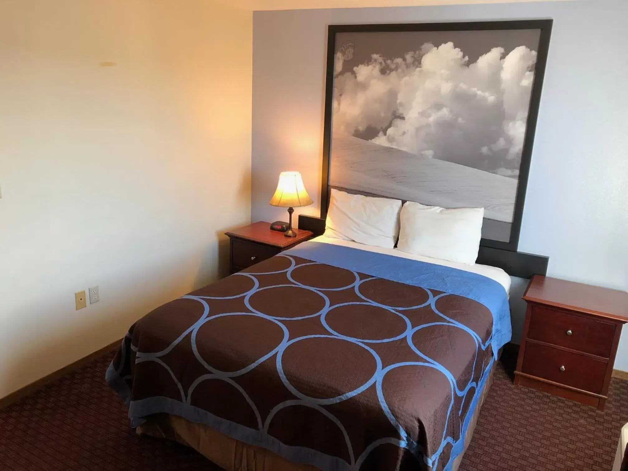 Queen Room - Mobility Access/Non-Smoking in Super 8 by Wyndham Lewiston