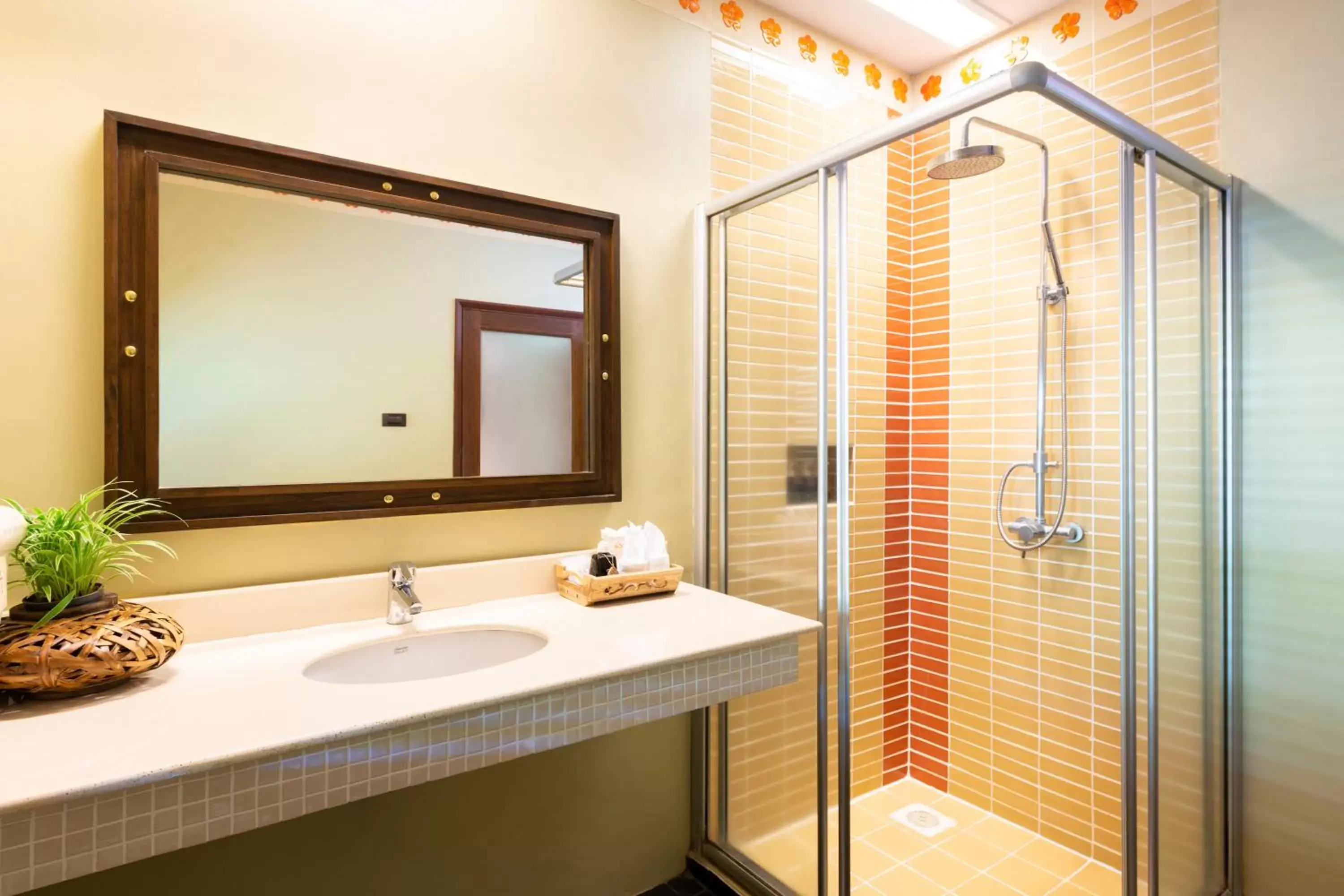 Shower, Bathroom in Khaolak Bayfront Resort