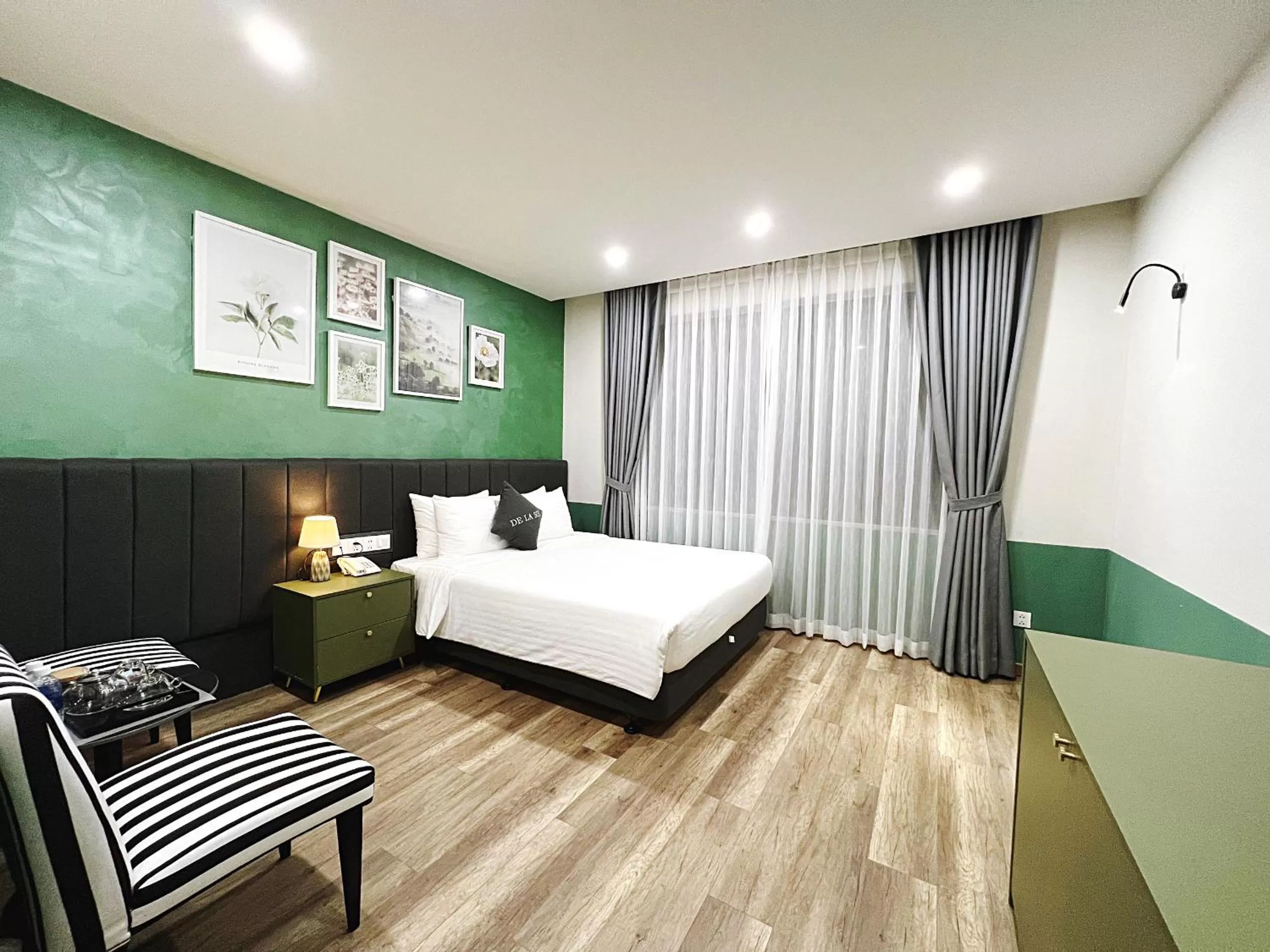 Bedroom, Bed in De La Sol Villa Dalat