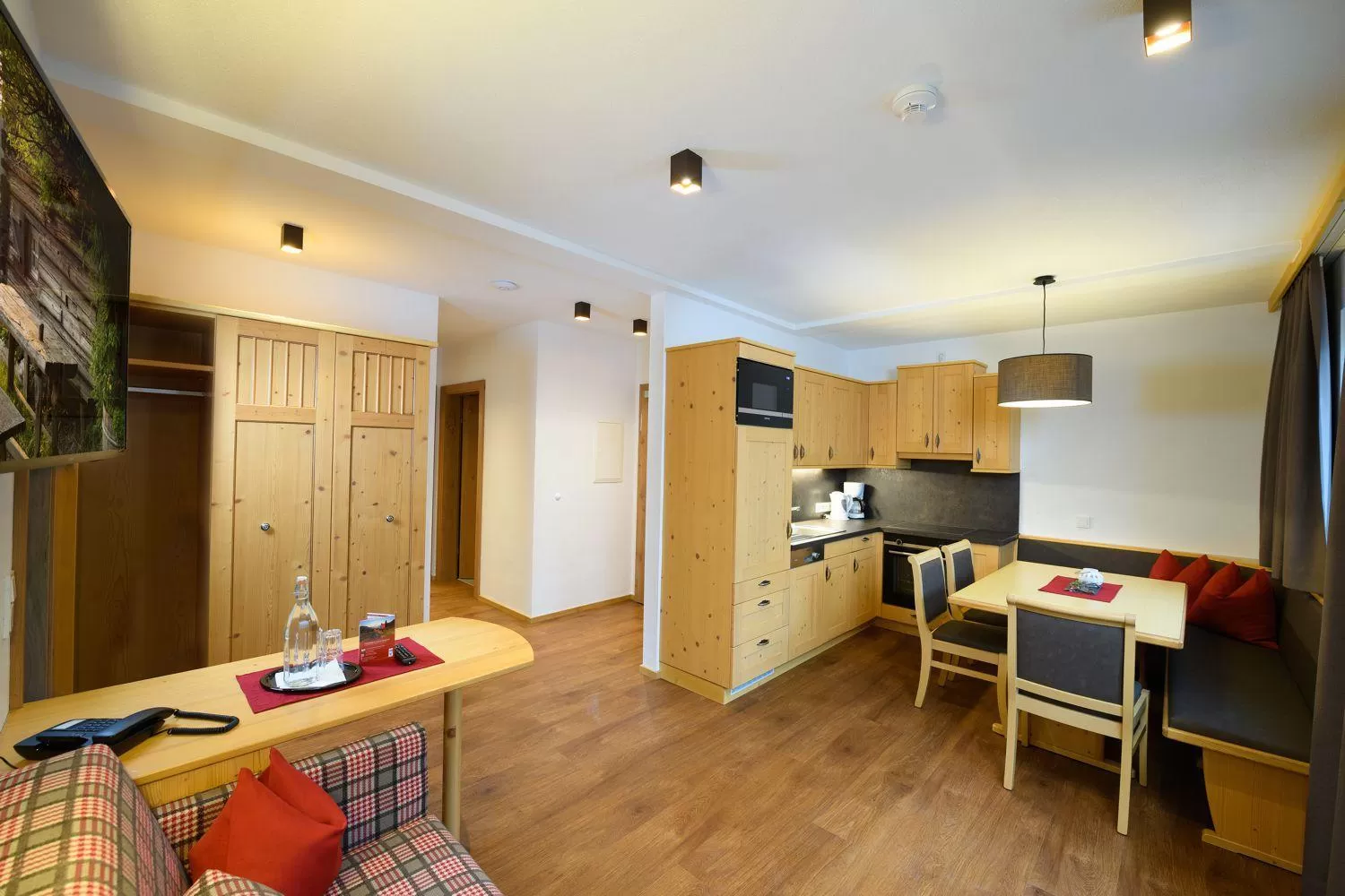 Photo of the whole room in Appartement-Pension Kendlbacher