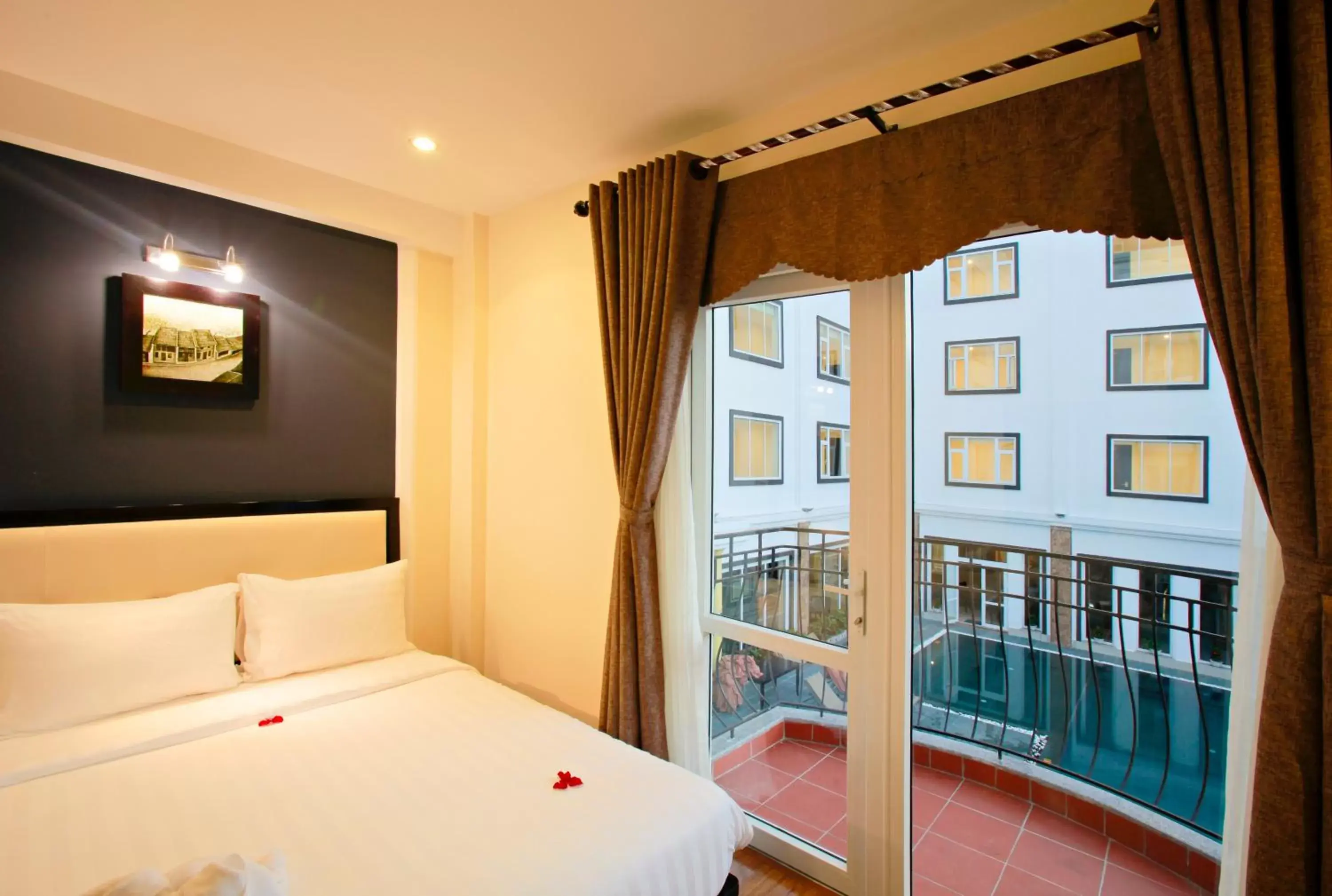 Balcony/Terrace, Bed in Hoian Sincerity Hotel & Spa