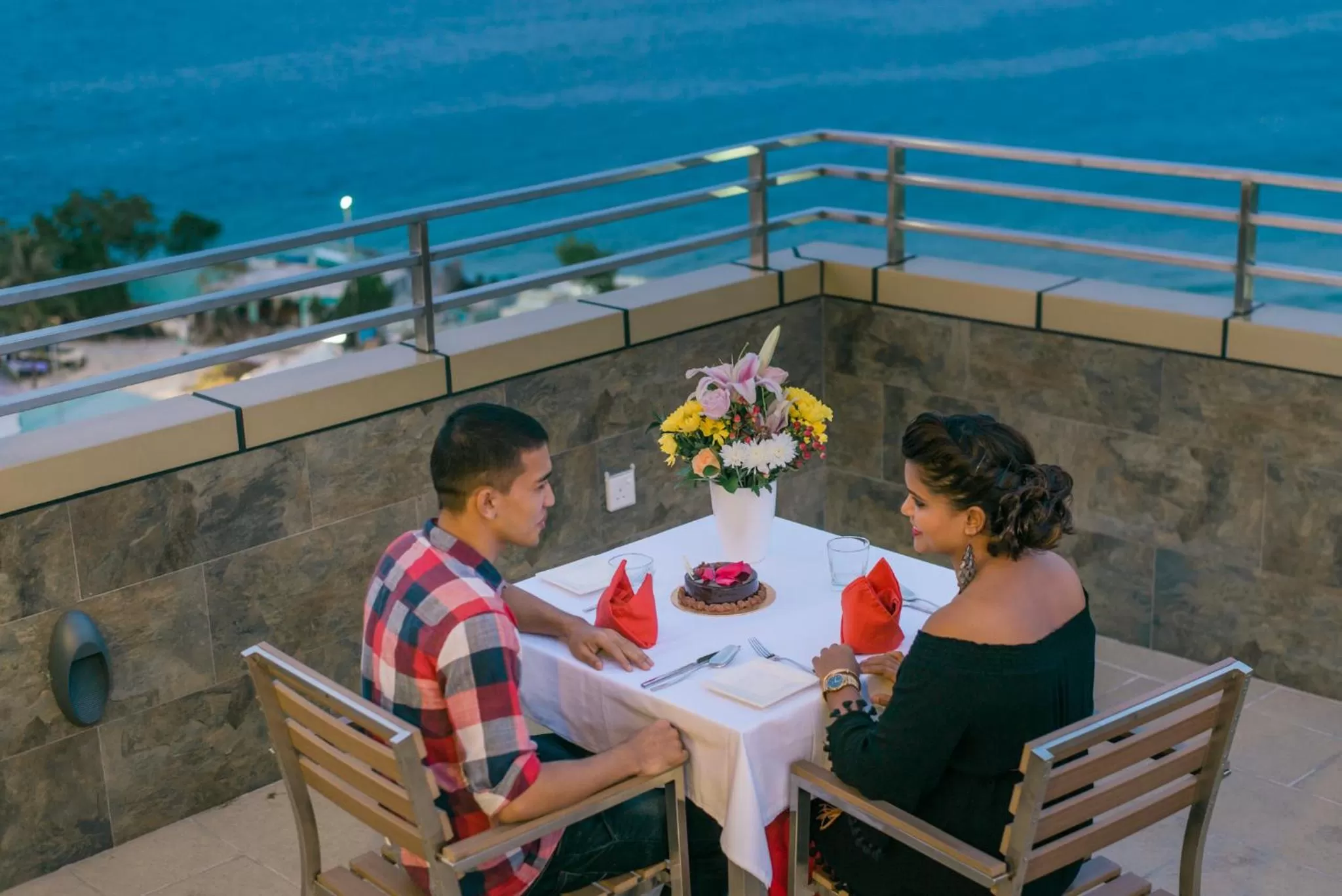 Restaurant/places to eat in Unima Grand