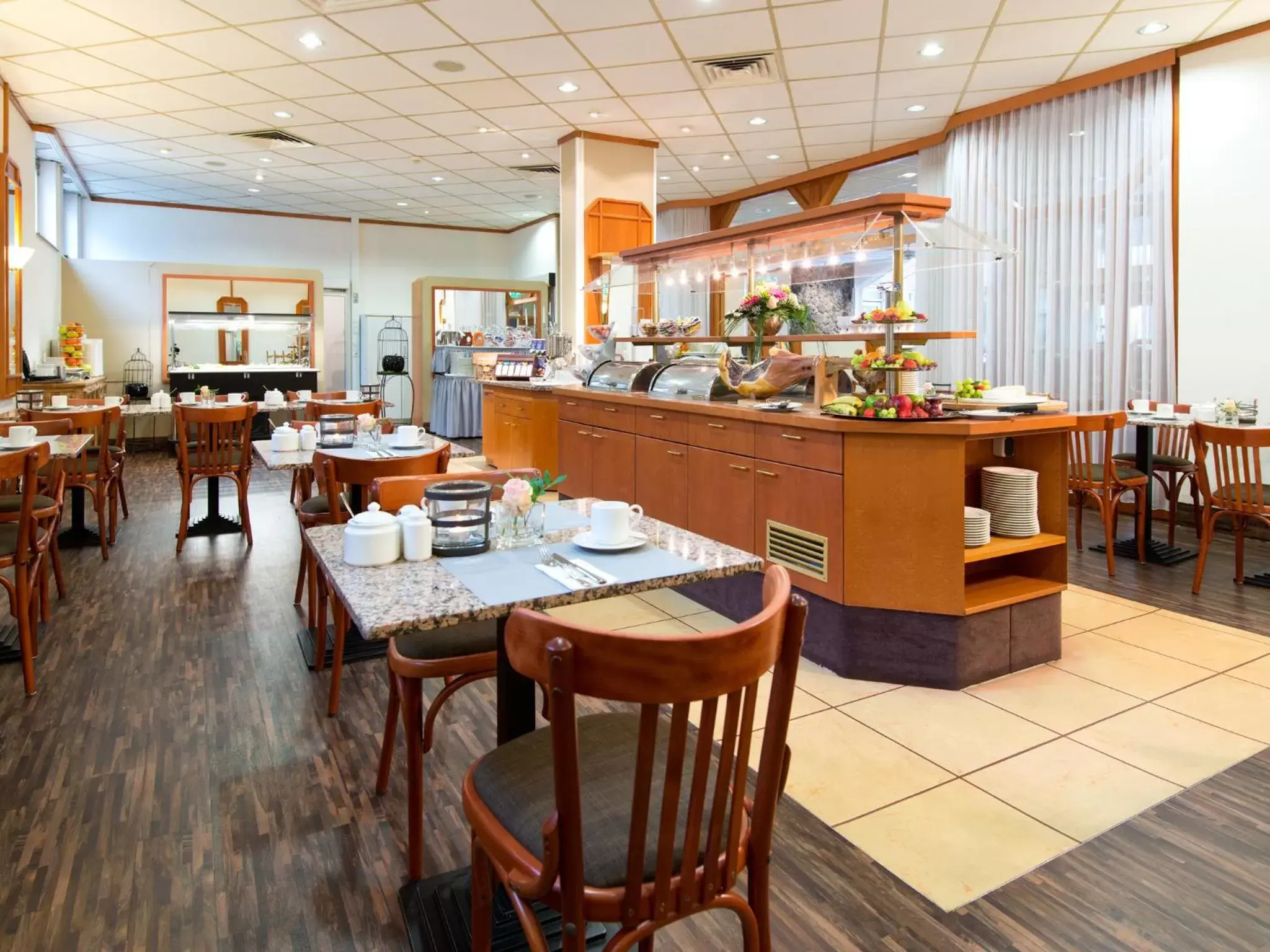 Restaurant/places to eat in ACHAT Hotel Neustadt an der Weinstraße Restaurant/places to eat in ACHAT Hotel Neustadt an der Weinstraße