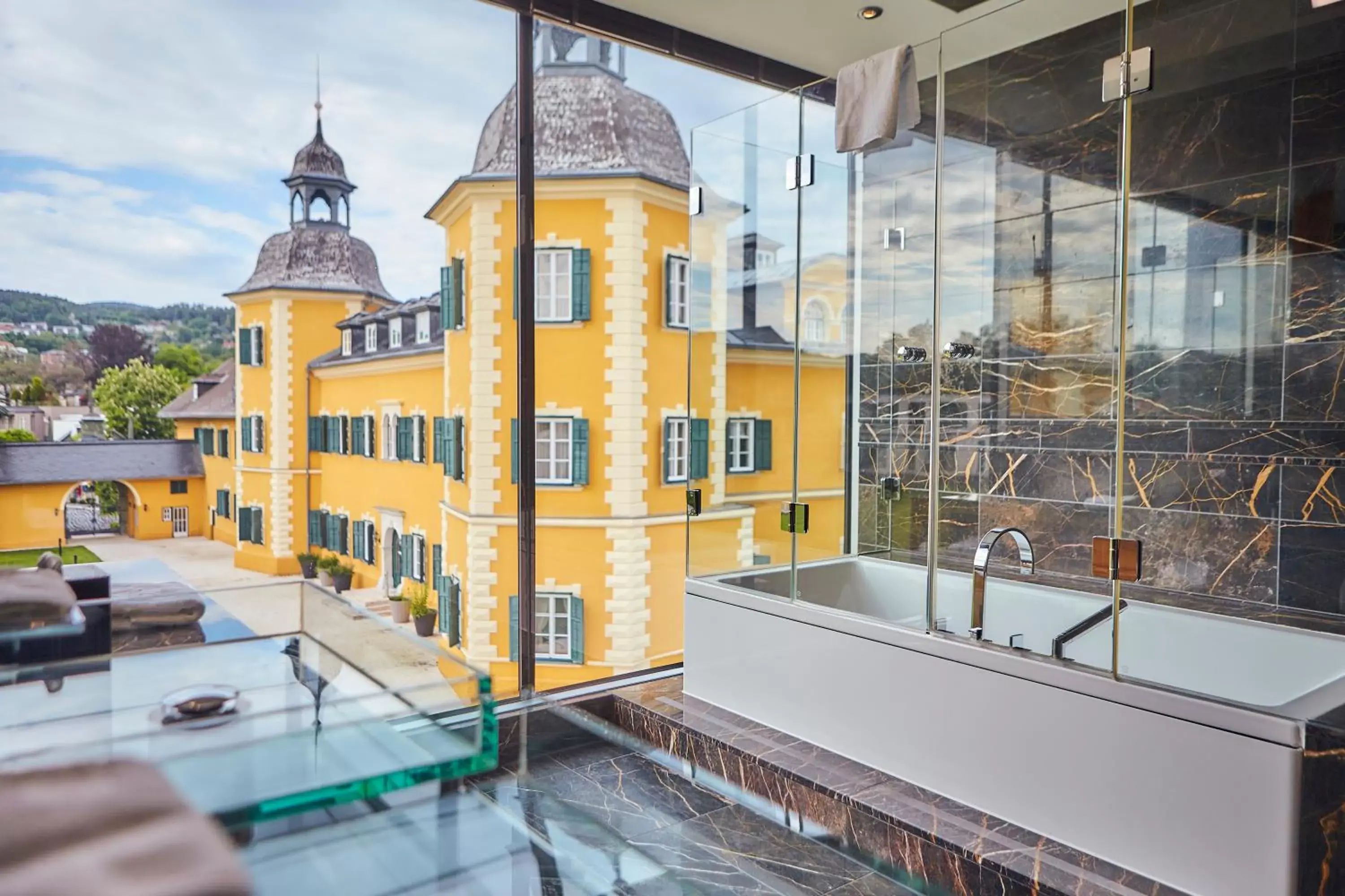 Bathroom in Falkensteiner Schlosshotel Velden – The Leading Hotels of the World