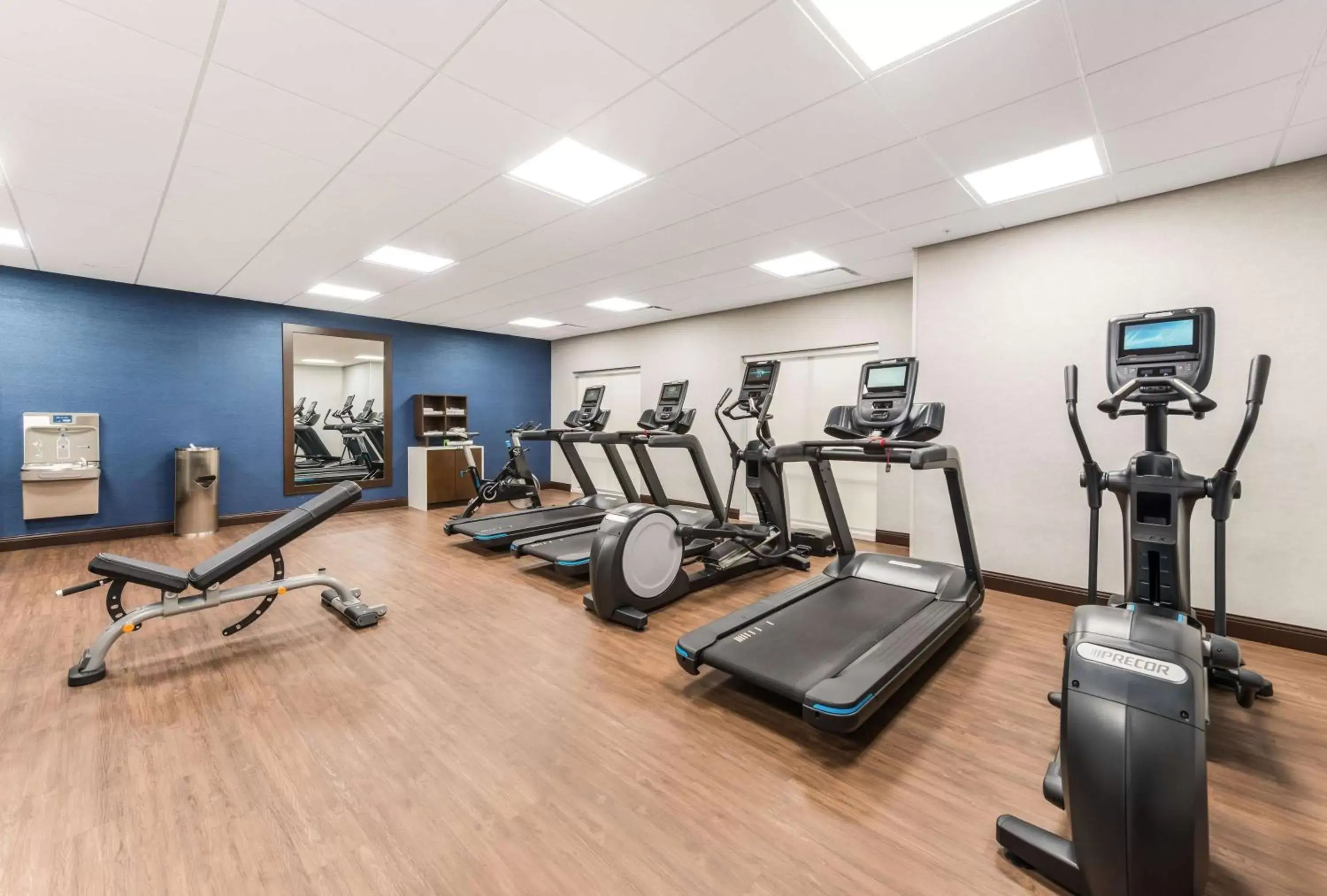 Fitness centre/facilities, Fitness Center/Facilities in Hampton Inn & Suites Benton Harbor, MI