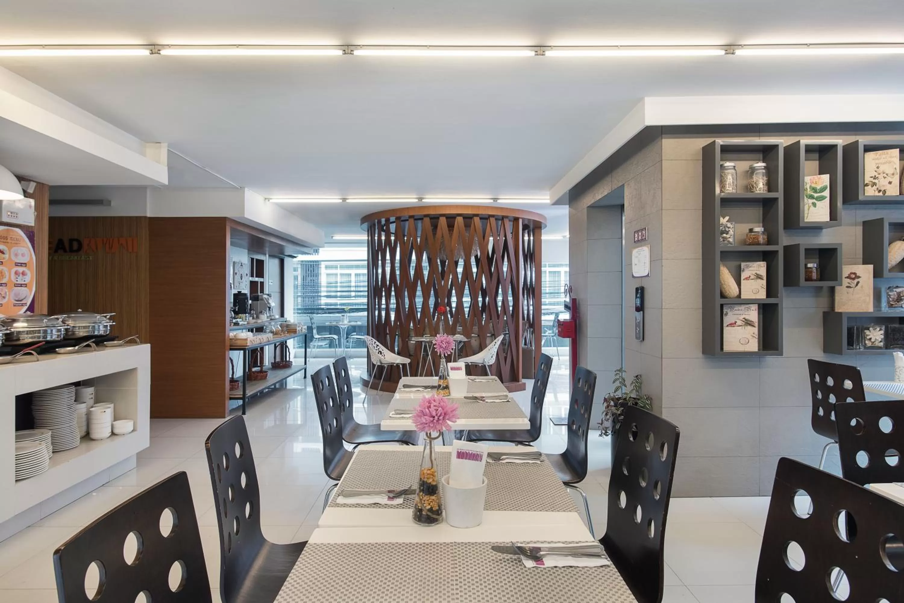 Restaurant/places to eat in Nimman Mai Design Hotel Chiang Mai