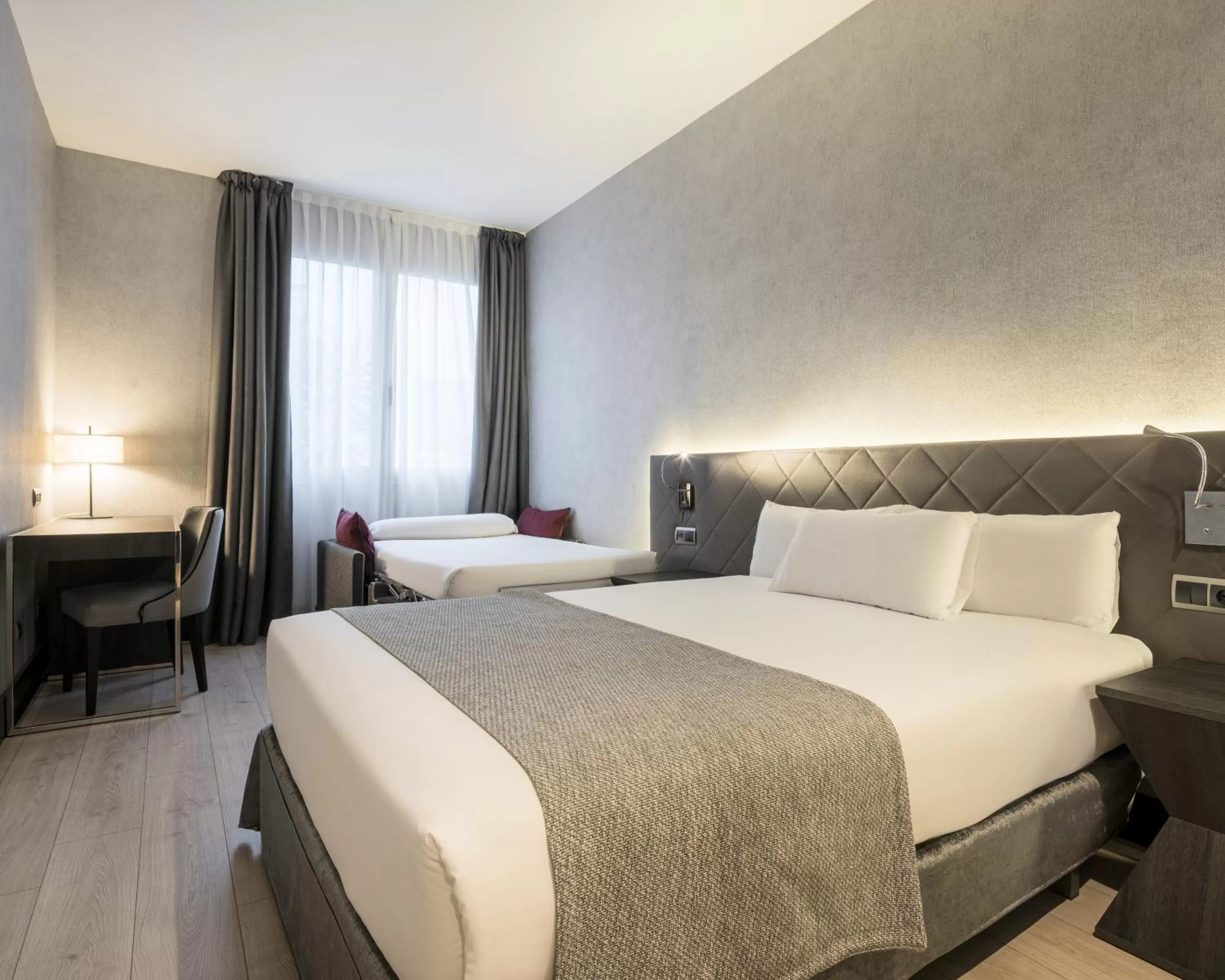 Photo of the whole room, Bed in Ilunion Bel-Art