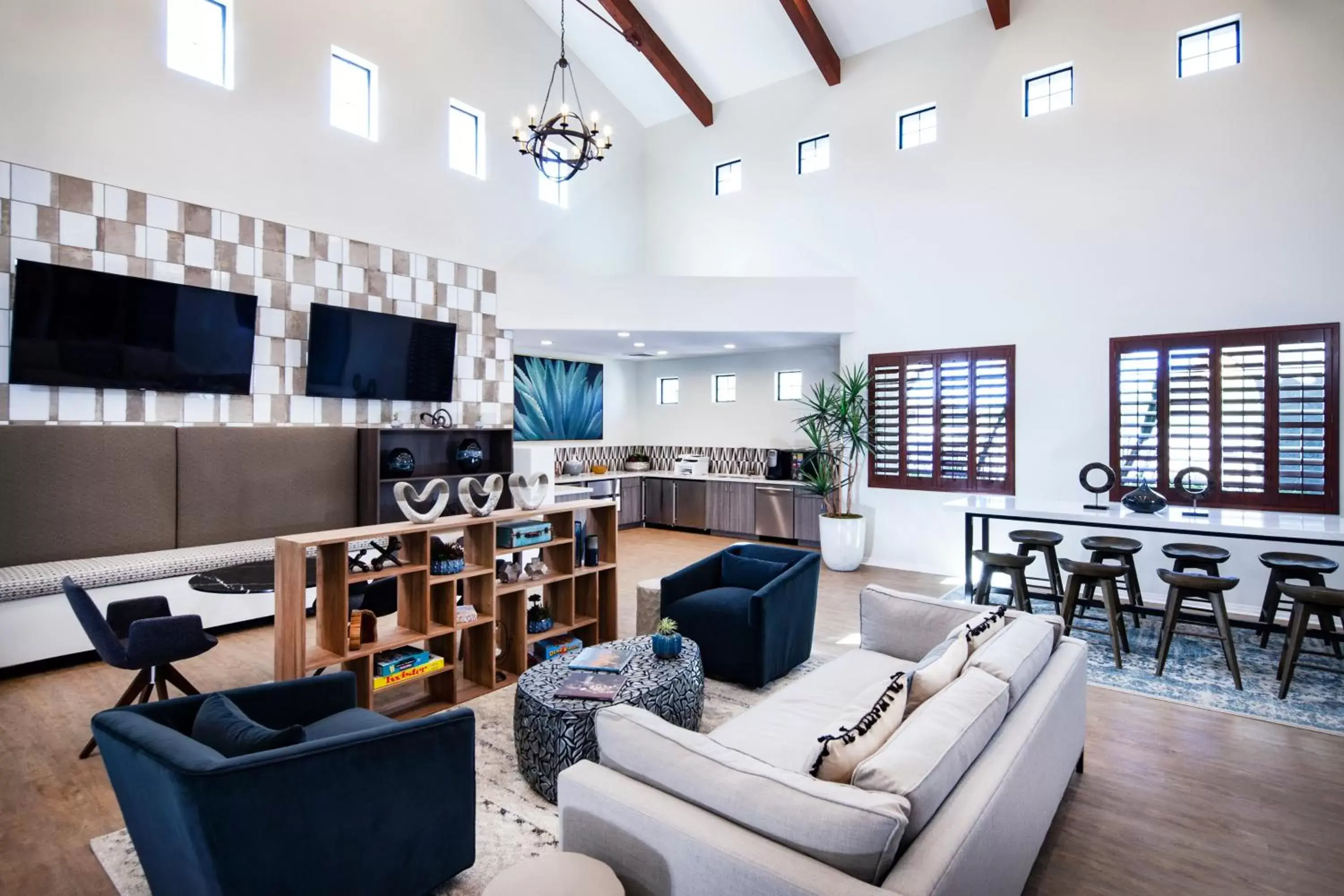 Lounge or bar, Seating Area in Luxury Condos by Meridian CondoResorts- Scottsdale