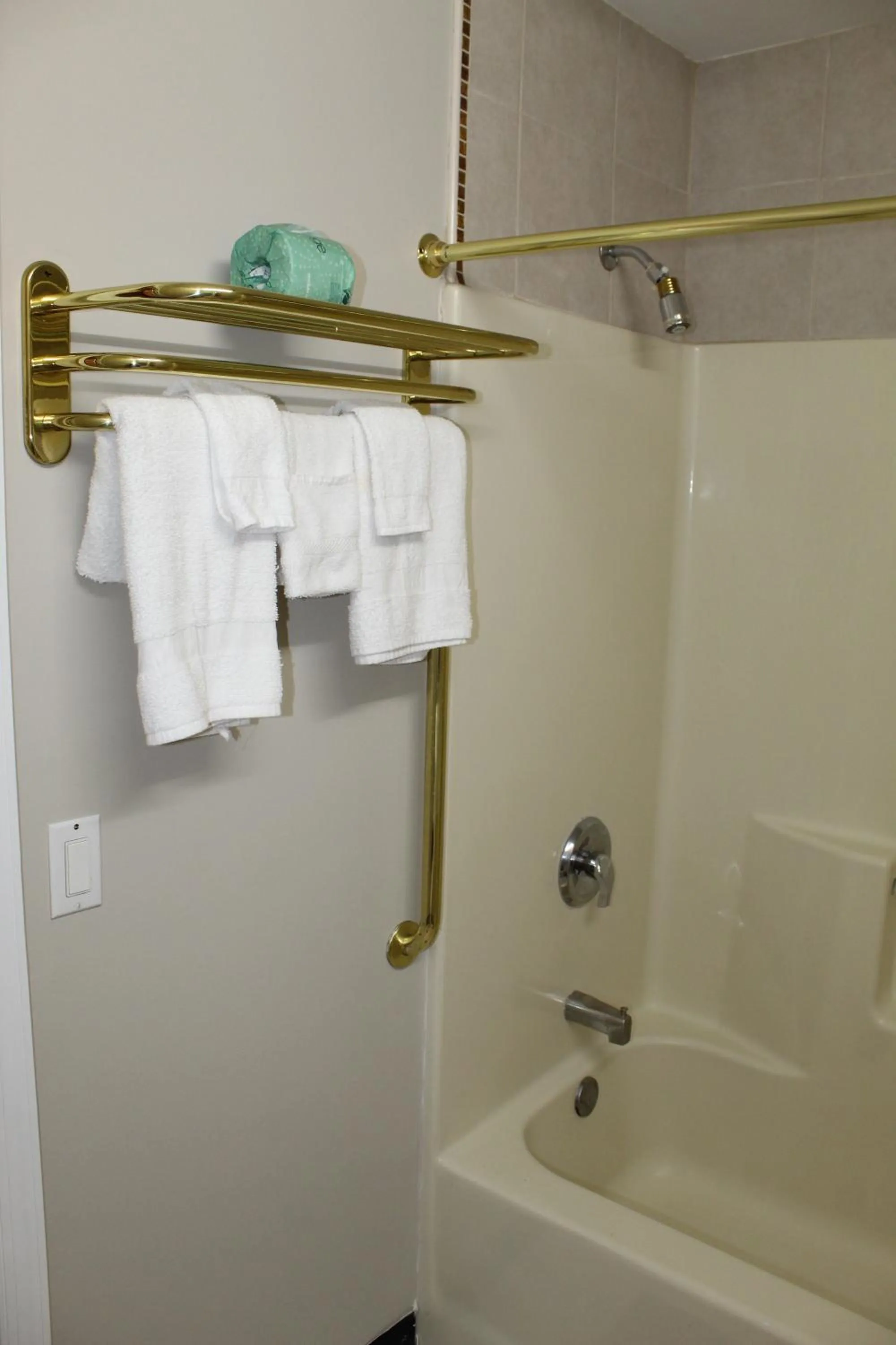 Bathroom in Liberty Inn Absecon Atlantic City