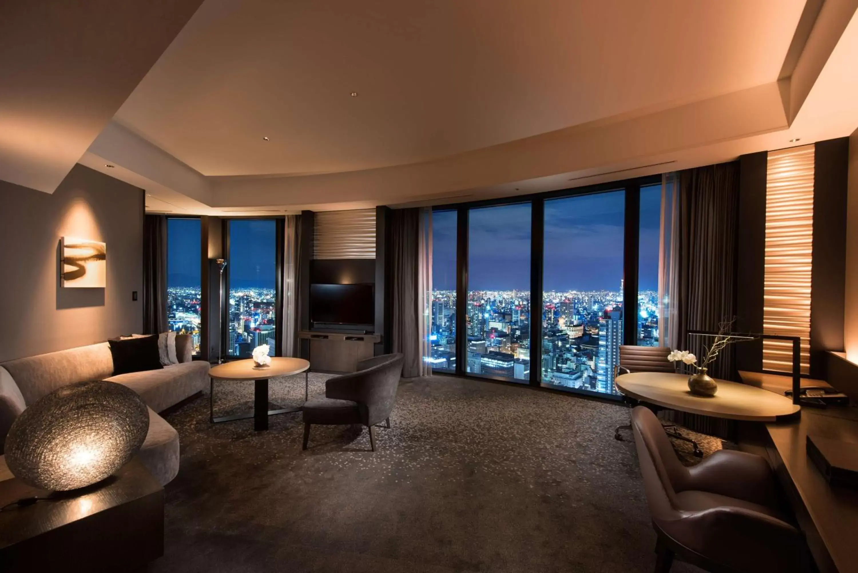 Bedroom in Conrad Osaka