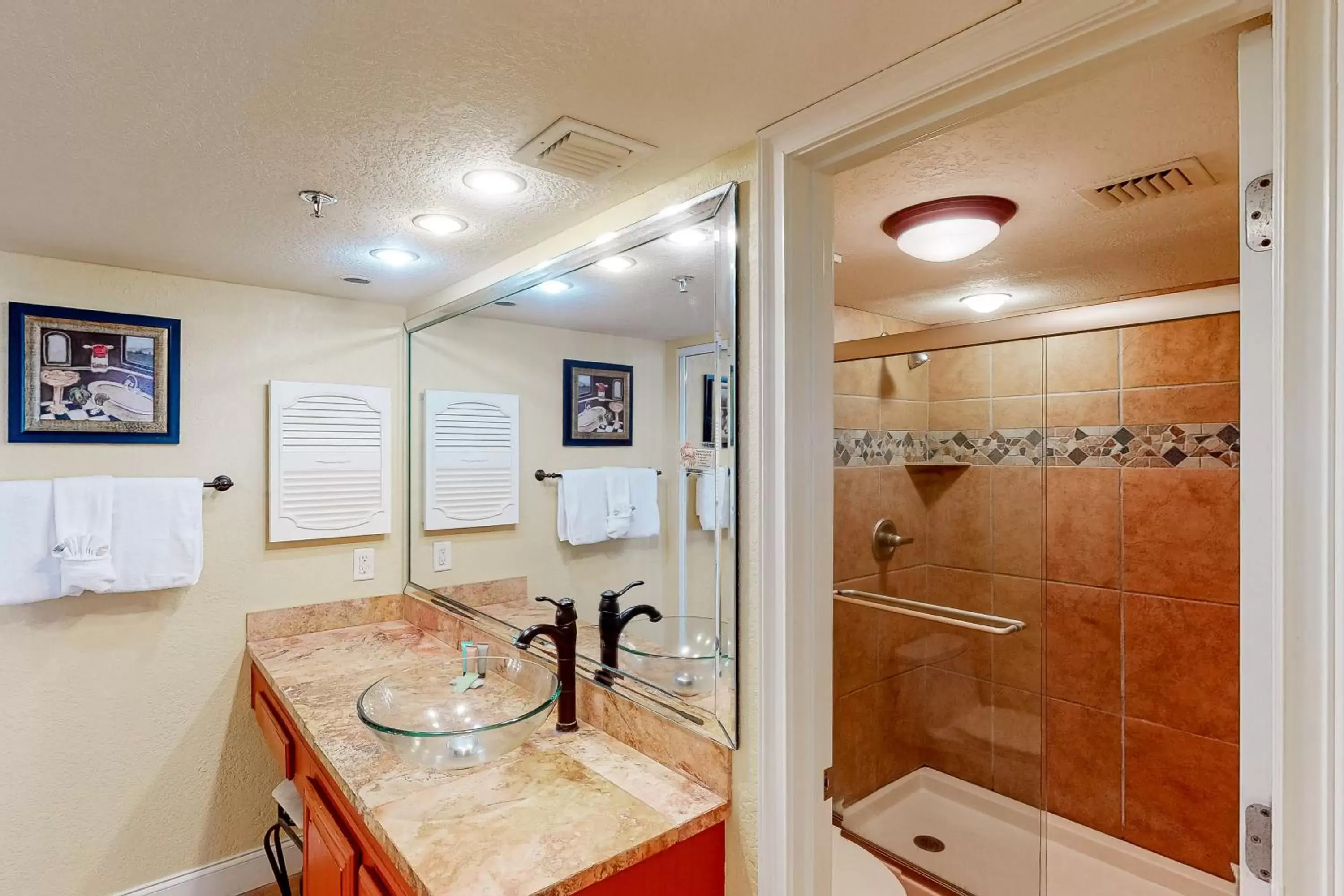 Bathroom in Mainsail 244