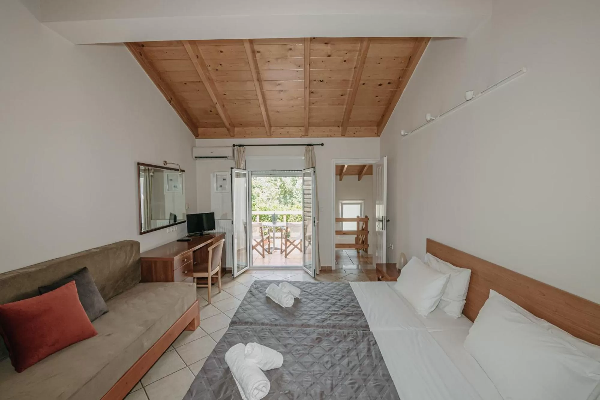 Bed in Corinthian Village