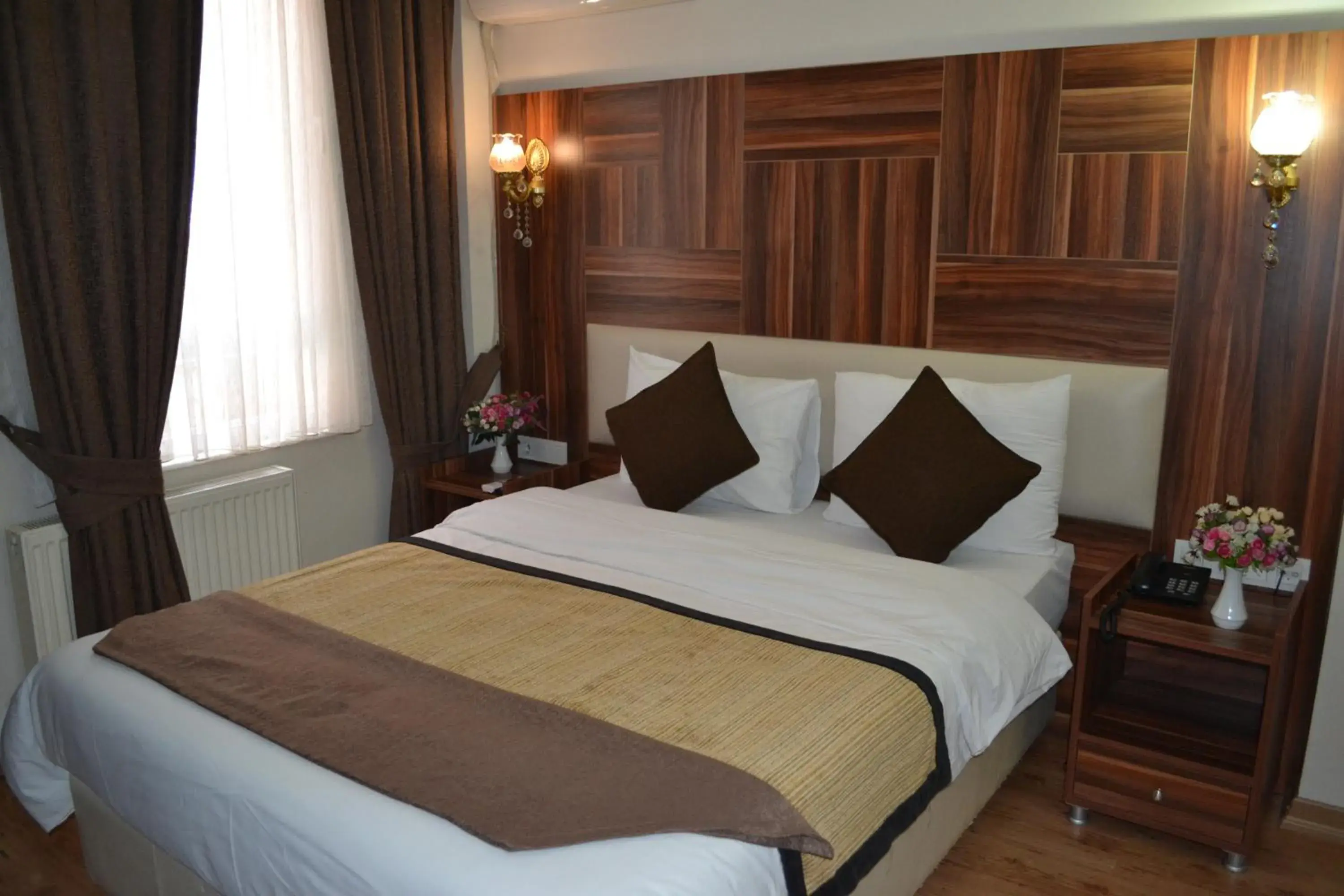 Photo of the whole room, Bed in New Fatih Hotel