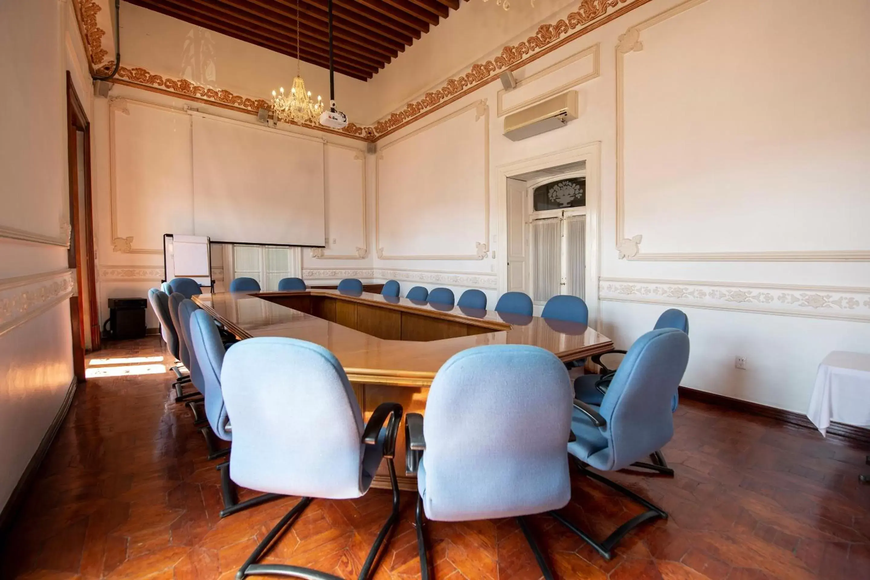 Business facilities in Hotel Senorial