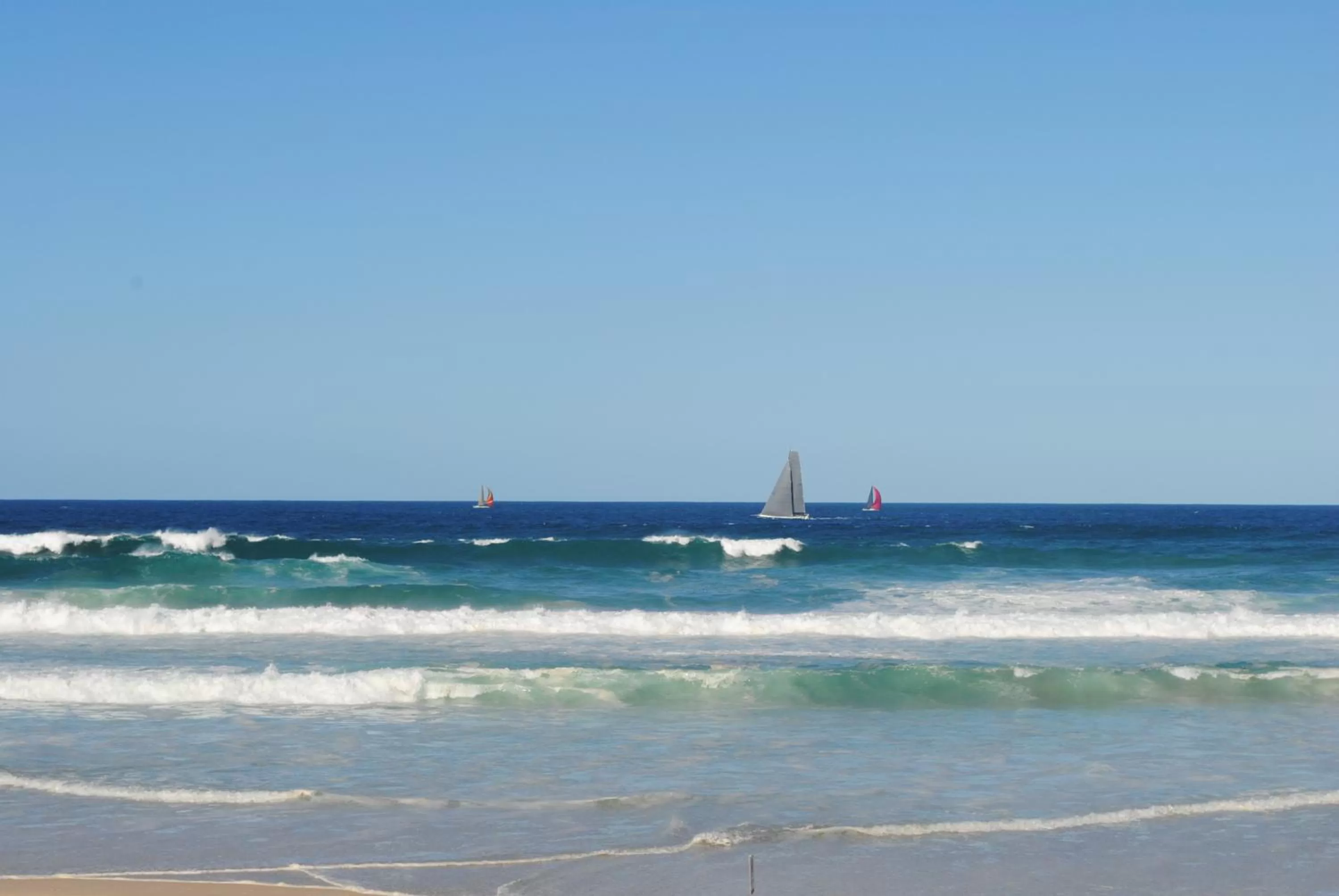 Day, Beach in Albatross North Apartments