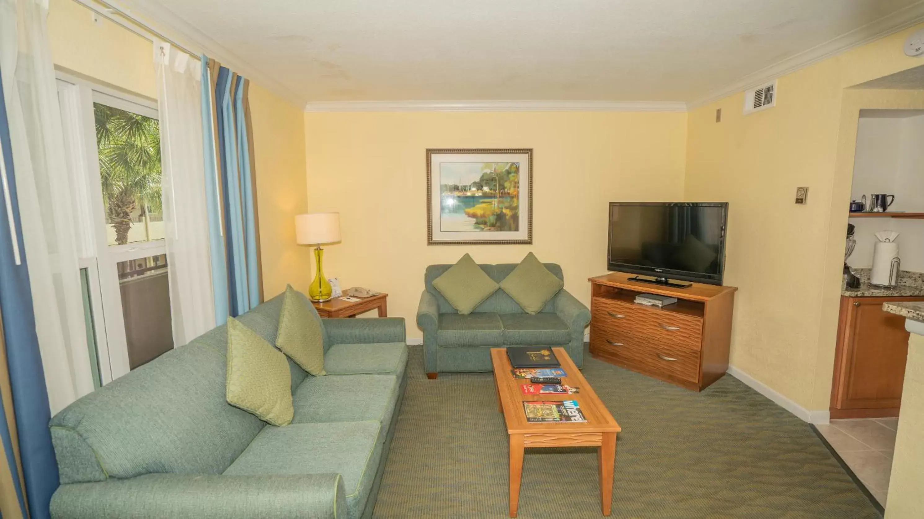 Living room, Seating Area in Blue Tree Resort at Lake Buena Vista