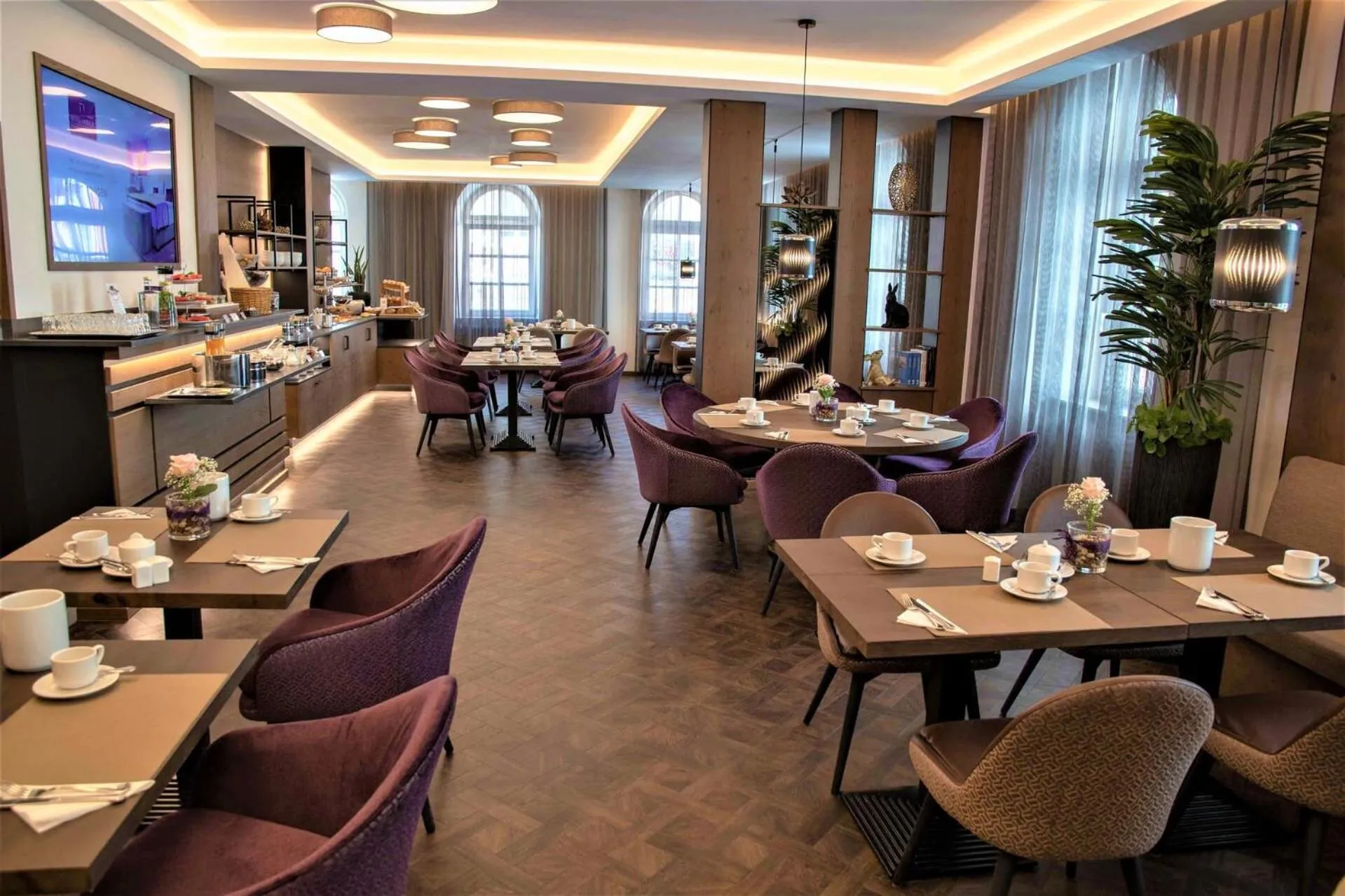 Restaurant/places to eat in Hotel Merkur - Superior