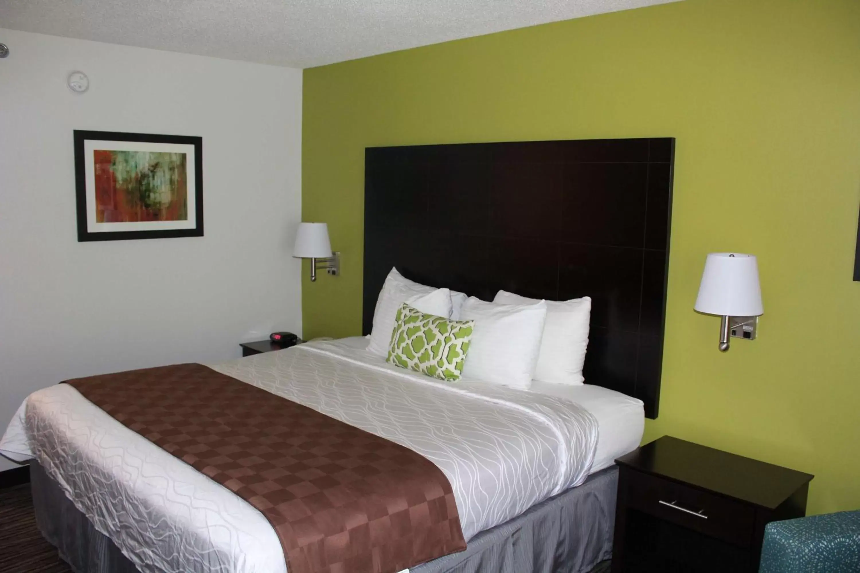 Photo of the whole room, Bed in Best Western Magnolia Inn and Suites