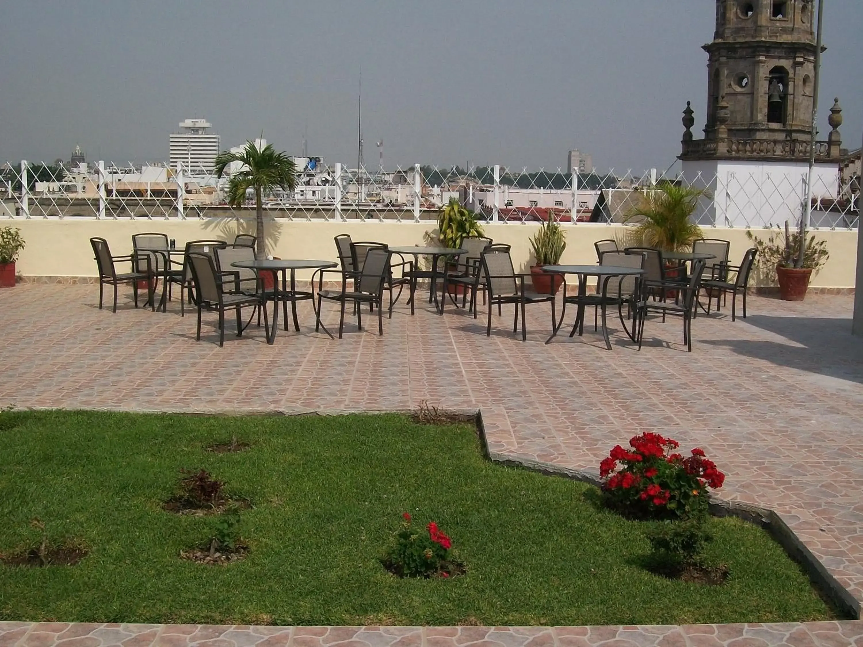 Patio, Restaurant/Places to Eat in Roma Guadalajara in downtown