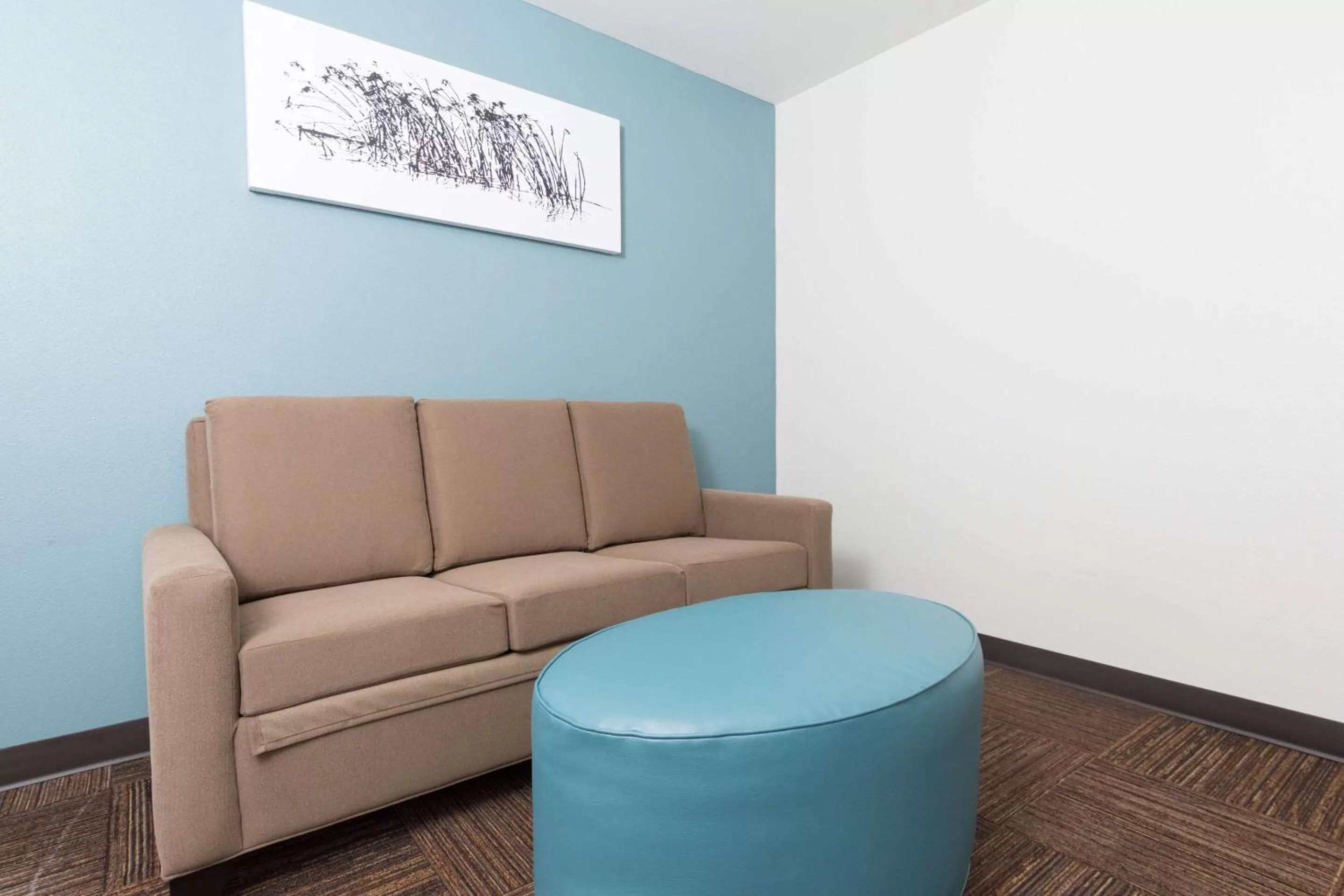 Bedroom in Sleep Inn & Suites Washington near Peoria