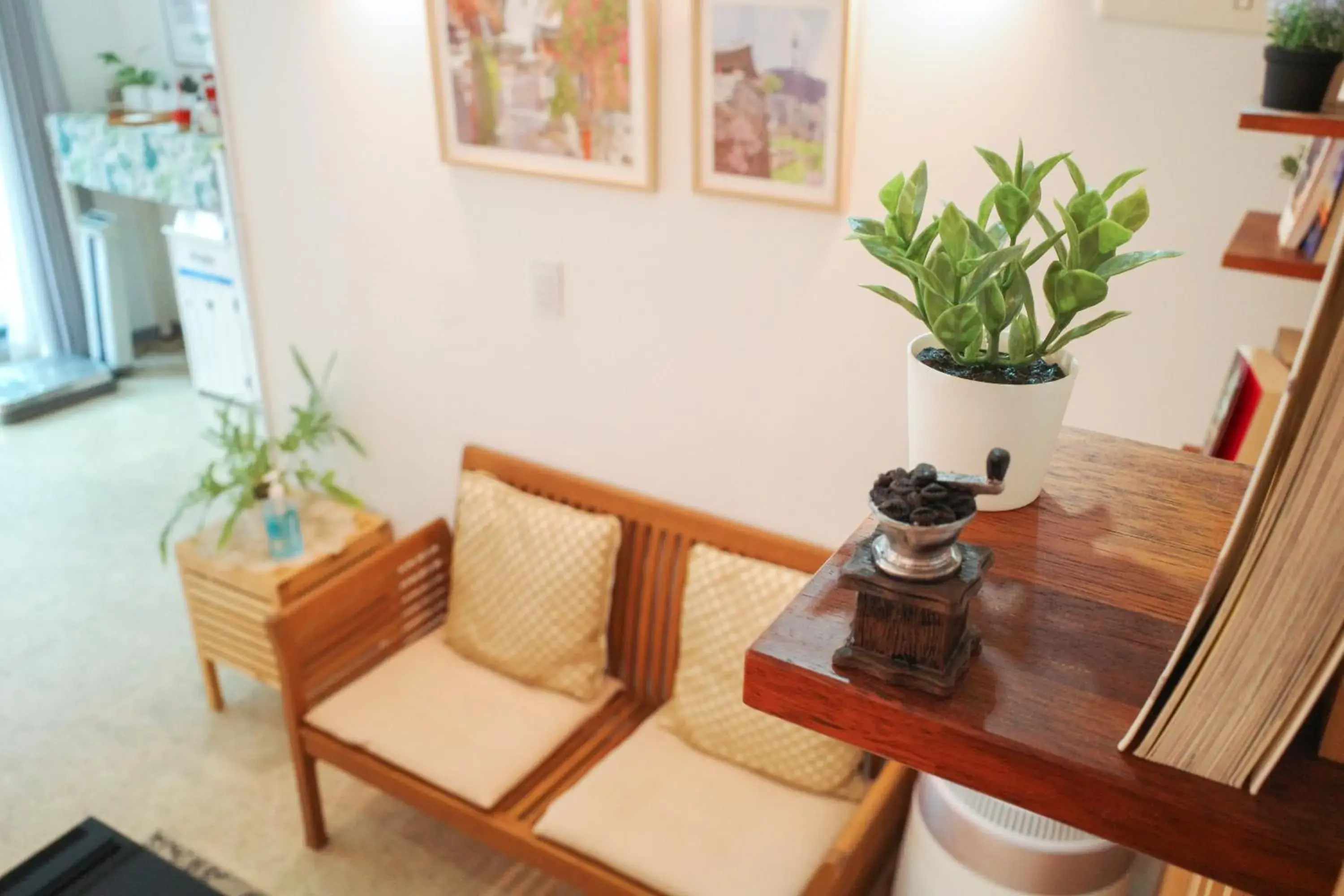 Lobby or reception, Seating Area in Starria Hostel - Foreigners Only