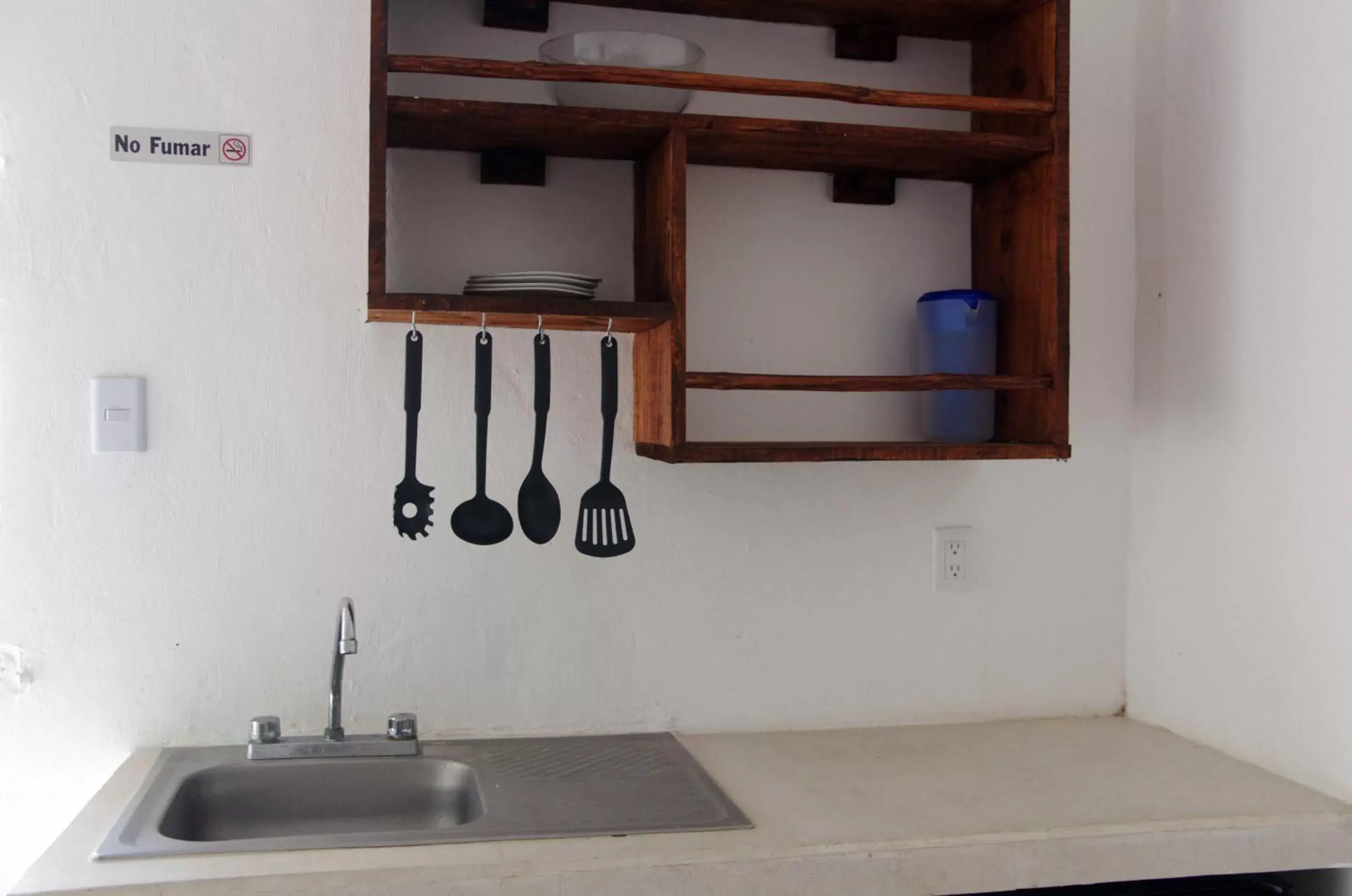 Kitchen or kitchenette, Bathroom in Hotel Casa de luz Playa del Carmen