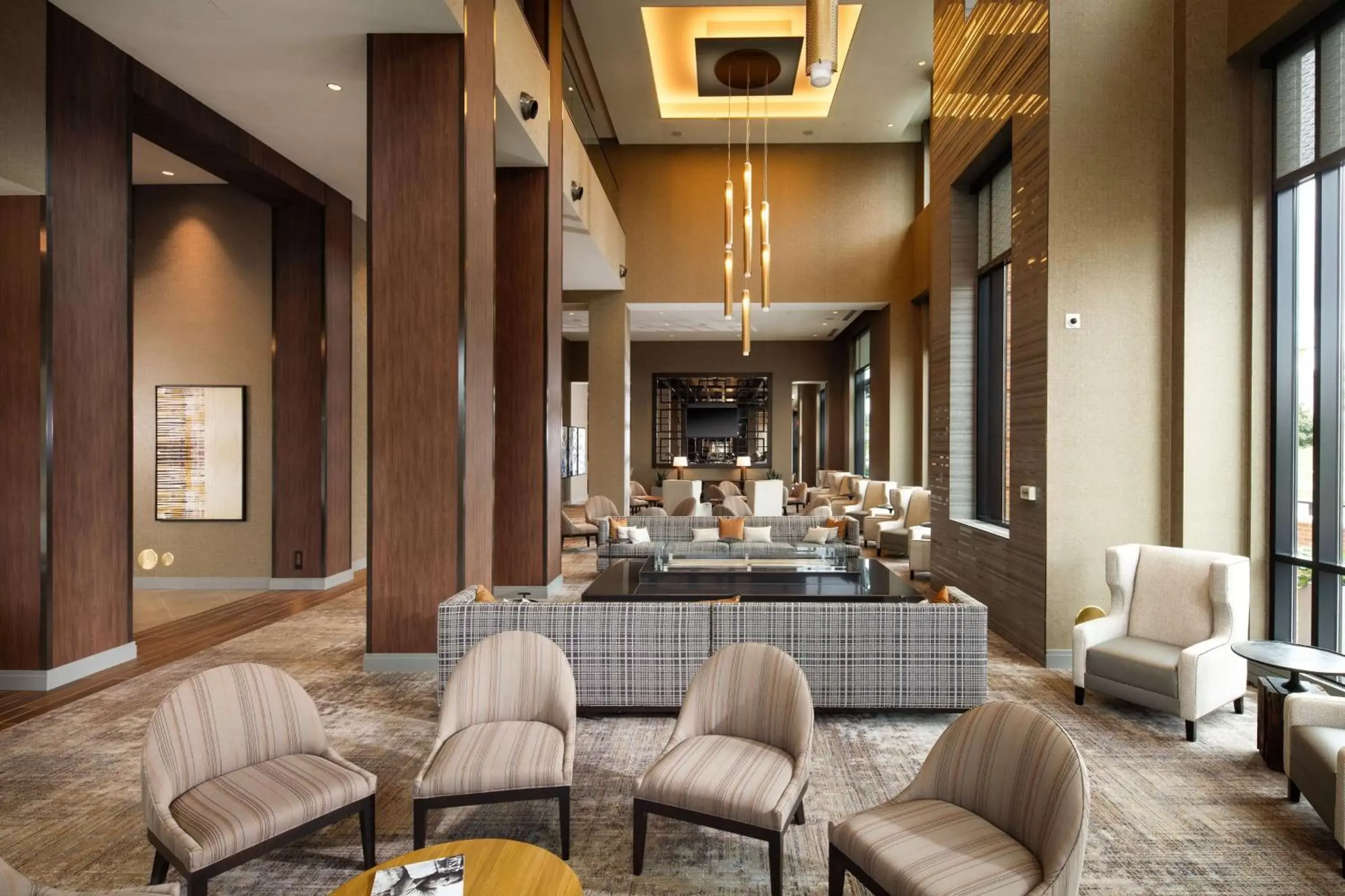 Lobby or reception in Embassy Suites by Hilton South Bend