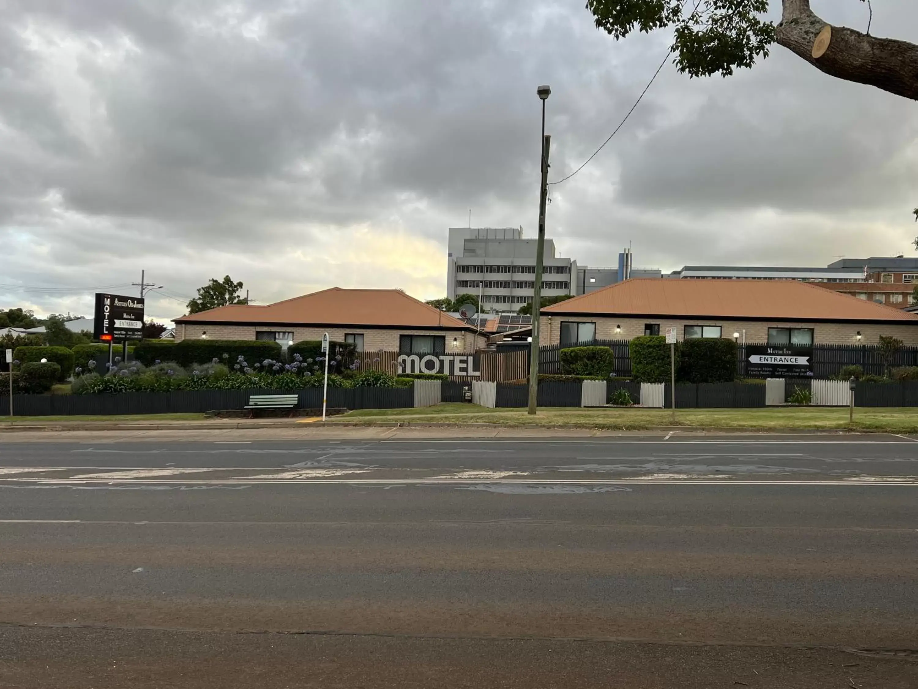 Property Building in Asters On James Motor Inn