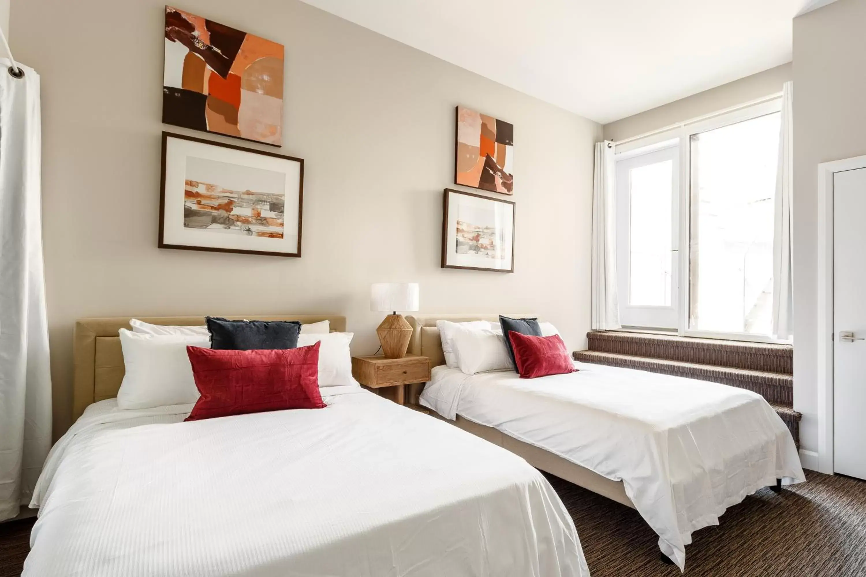 Bedroom, Bed in Parc Avenue Lofts