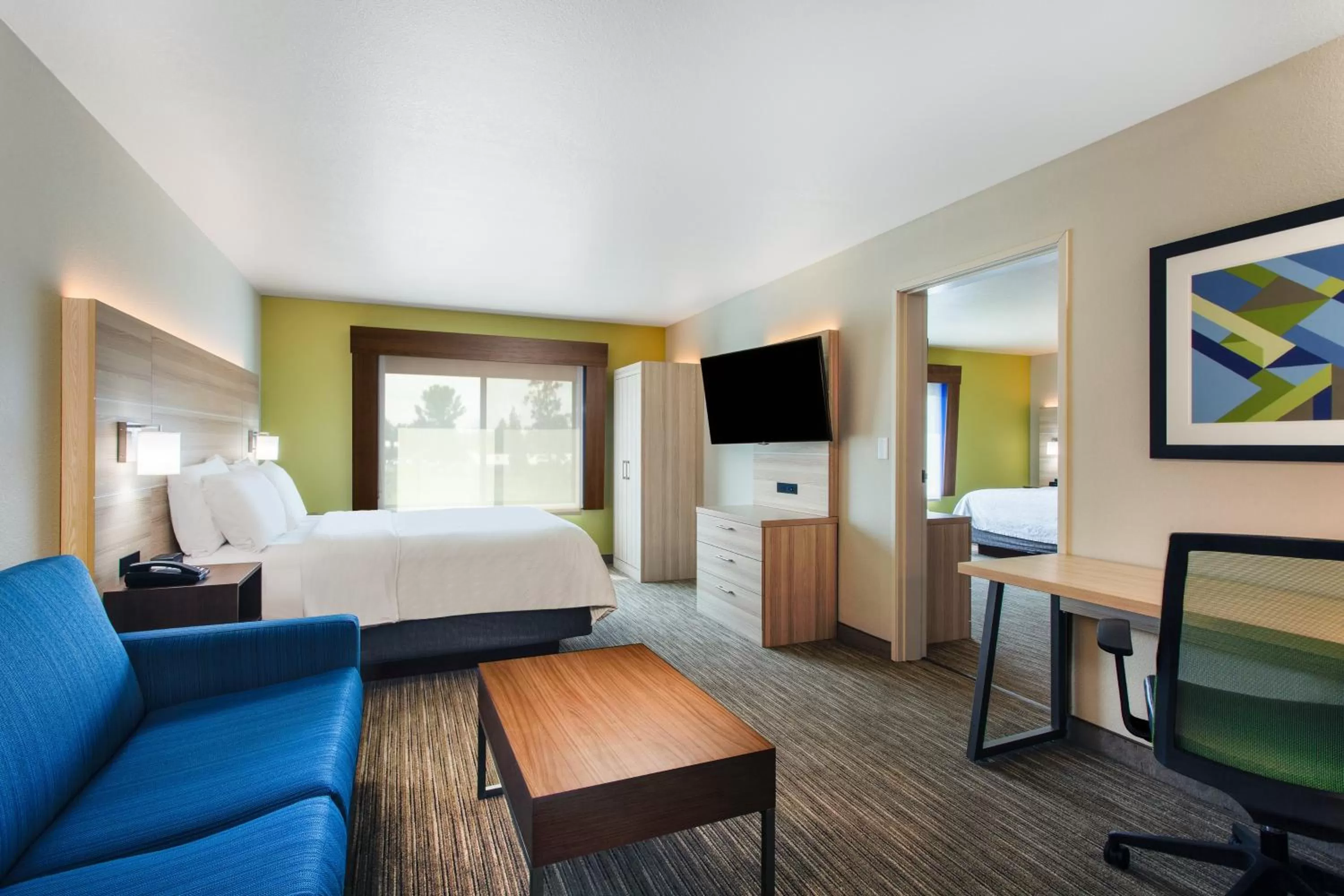 Bedroom, Bed in Holiday Inn Express Hotel & Suites Lewisburg by IHG