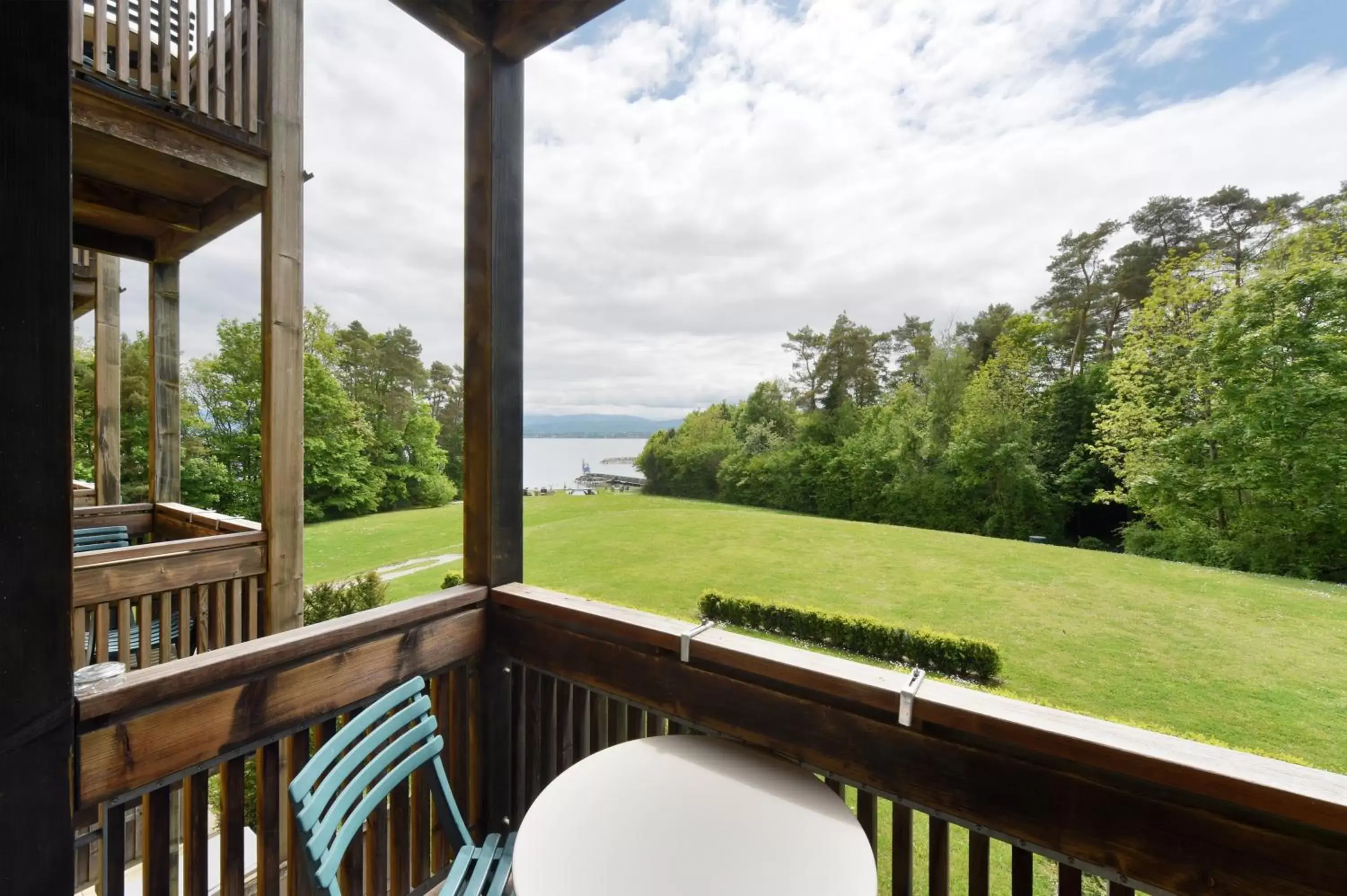 Lake view, Balcony/Terrace in Hotel La Barcarolle