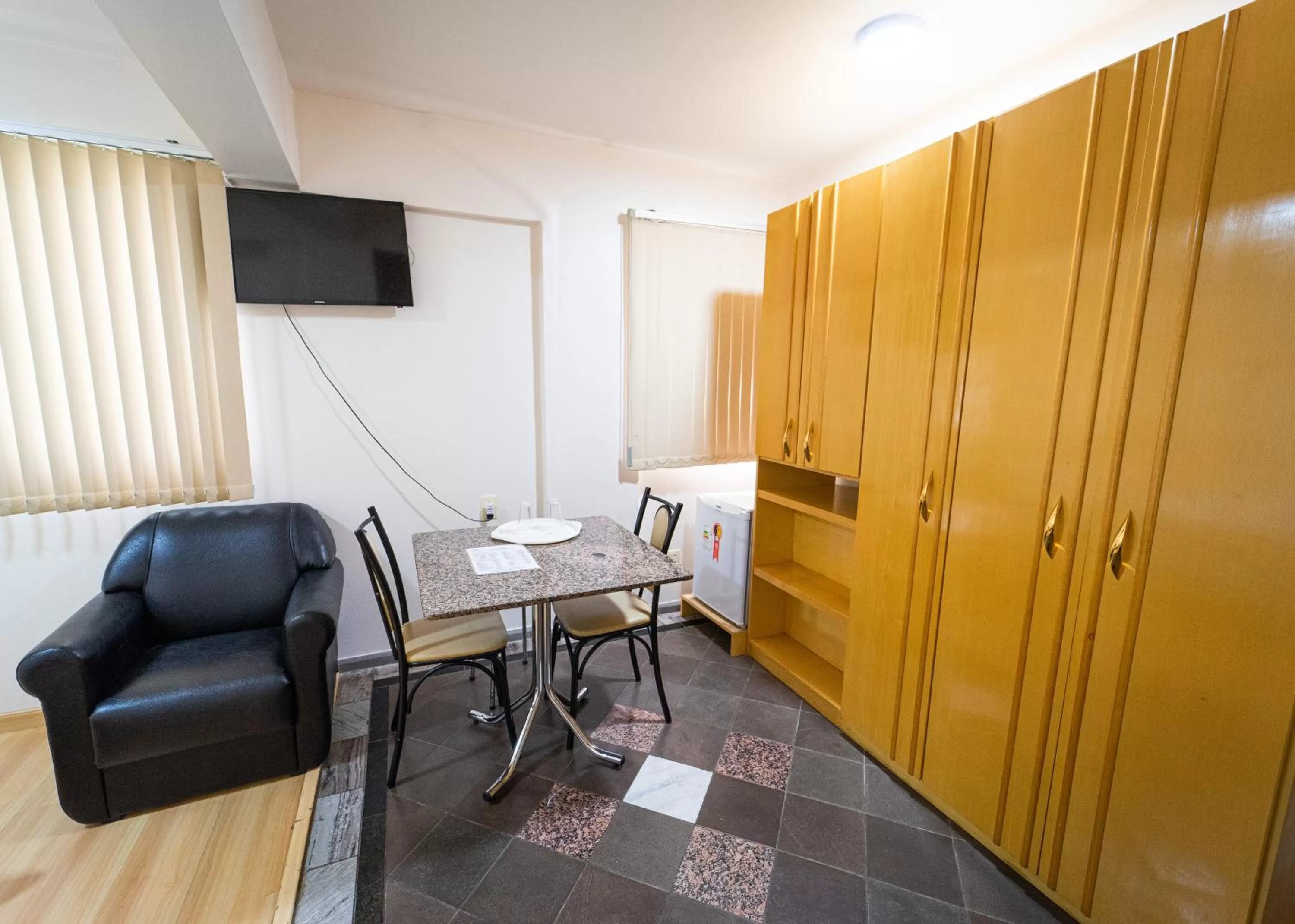 Bed in Condall Palace Hotel