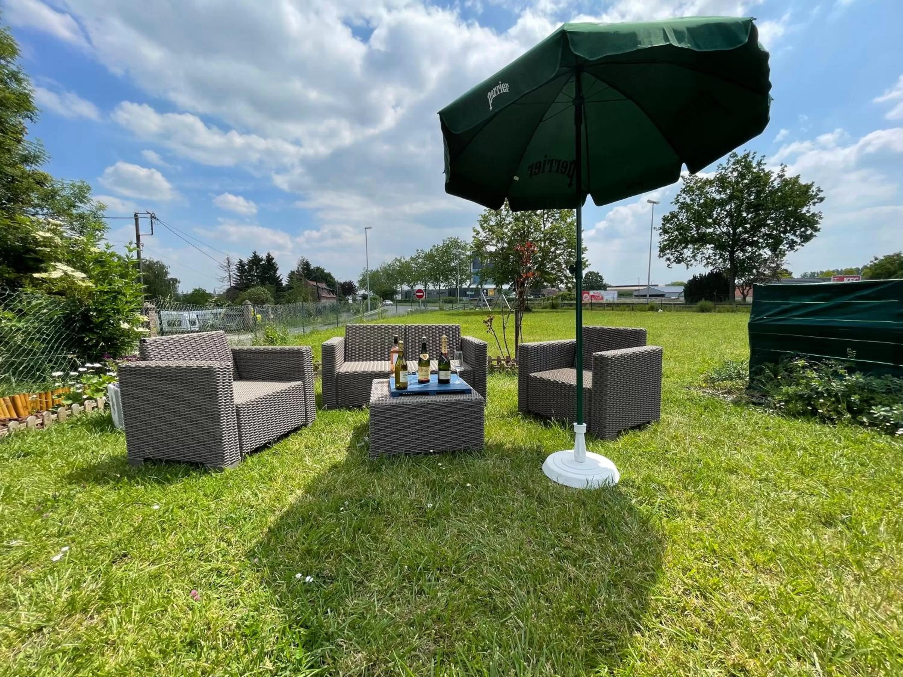 Patio in Kyriad Cambrai