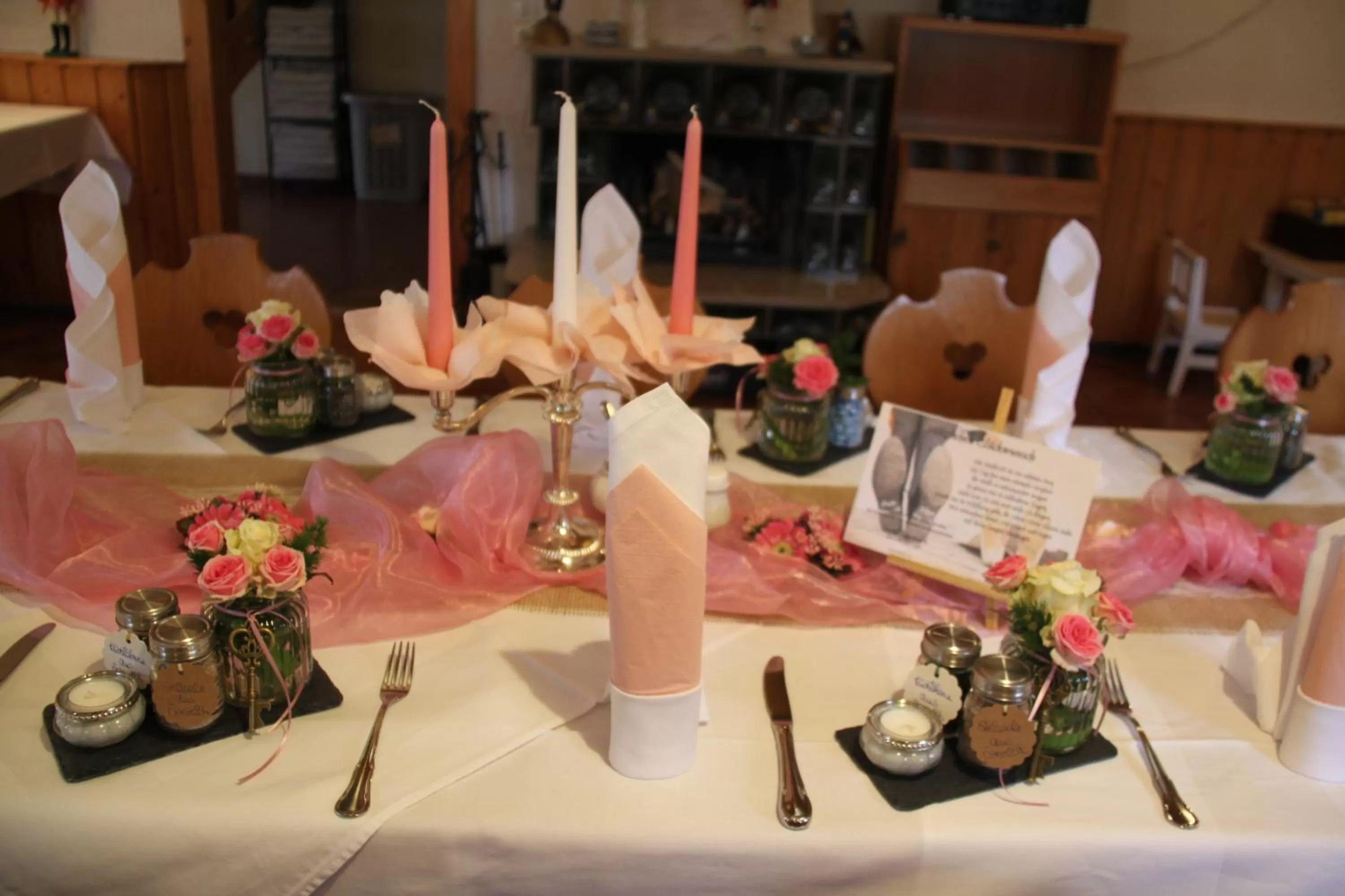 Restaurant/places to eat in Naturhotel Lindenhof