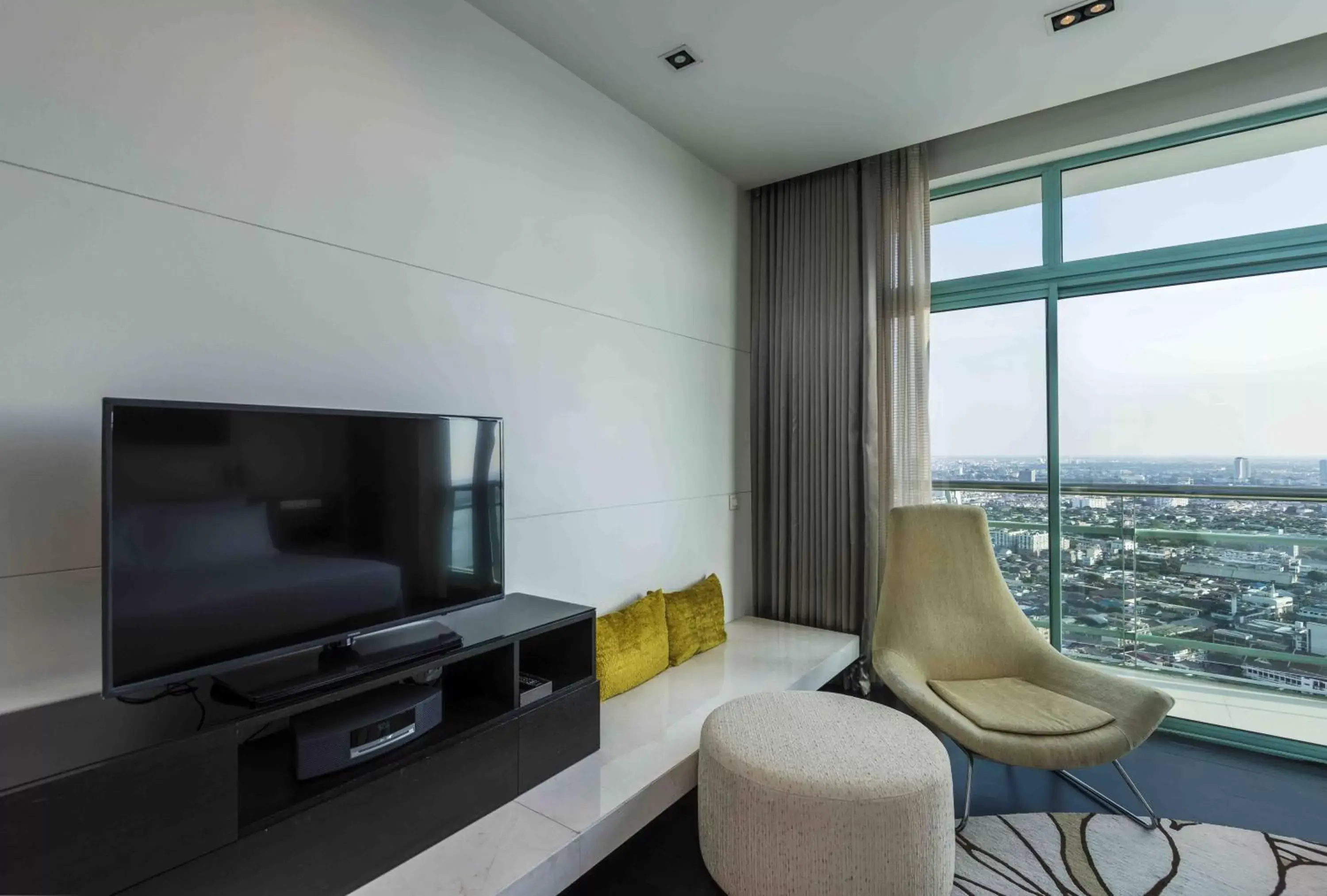 TV and multimedia, TV/Entertainment Center in Chatrium Hotel Riverside Bangkok