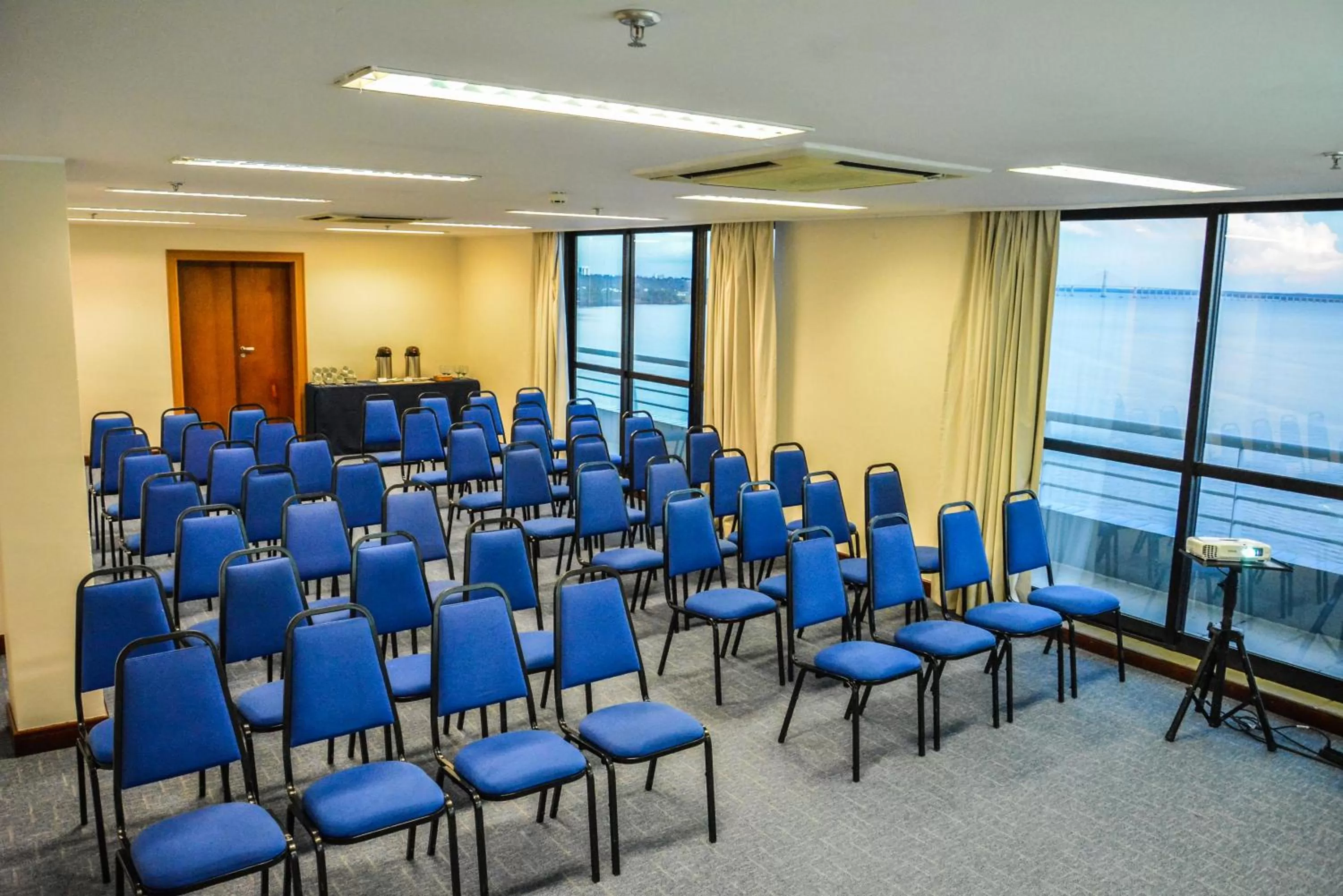 Business facilities in Tropical Executive Hotel