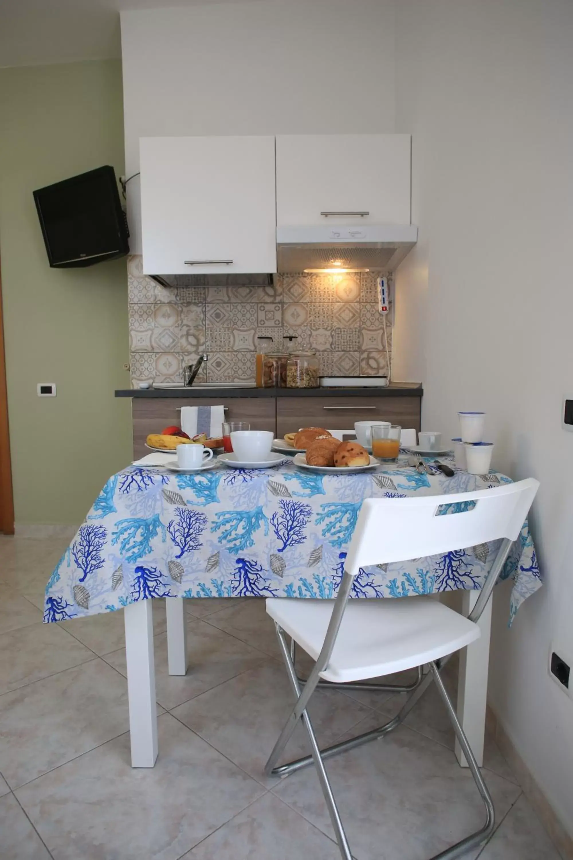 TV and multimedia, Dining Area in Villarosa pompei studios