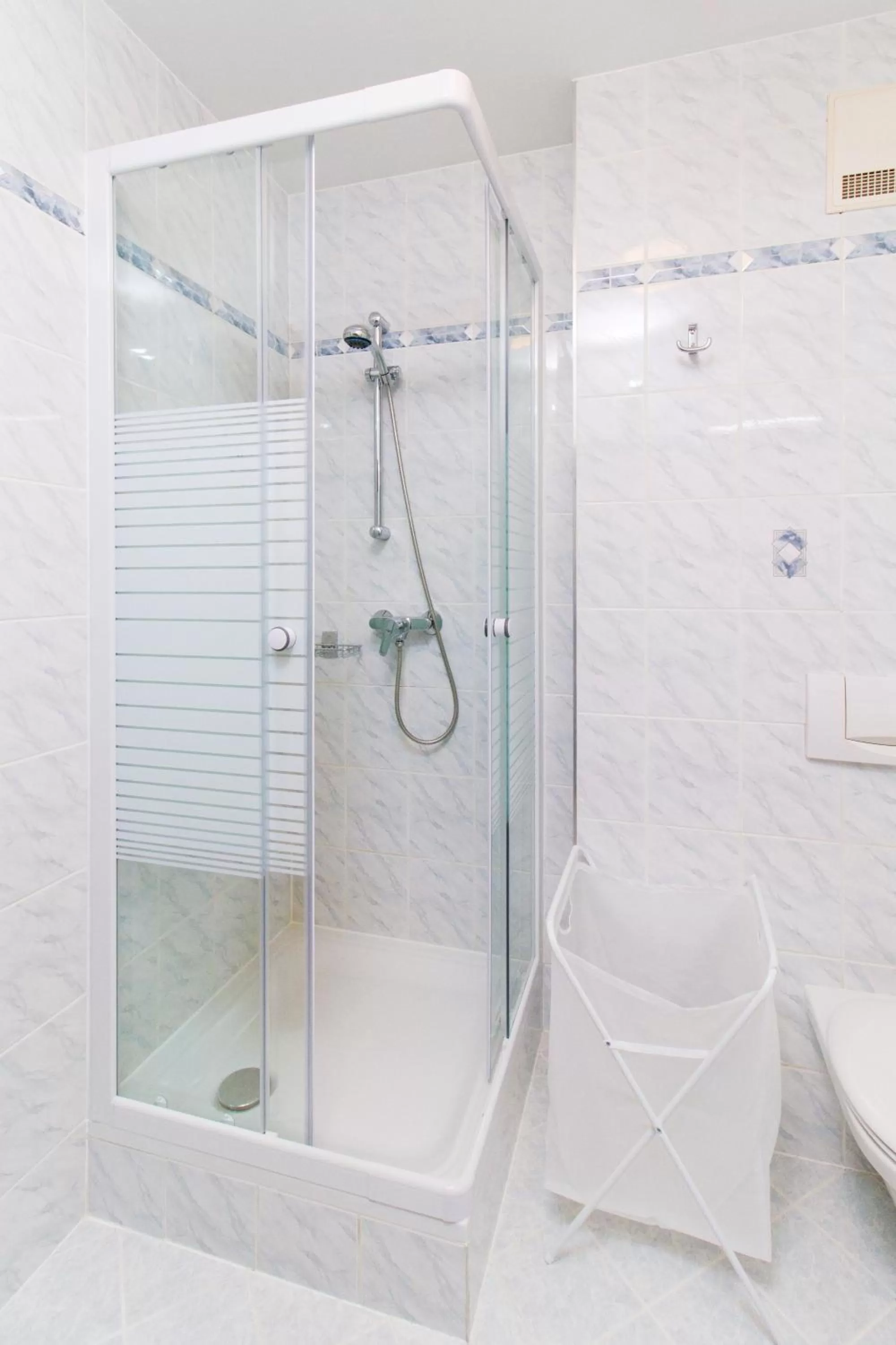 Shower in Residenz Donaucity