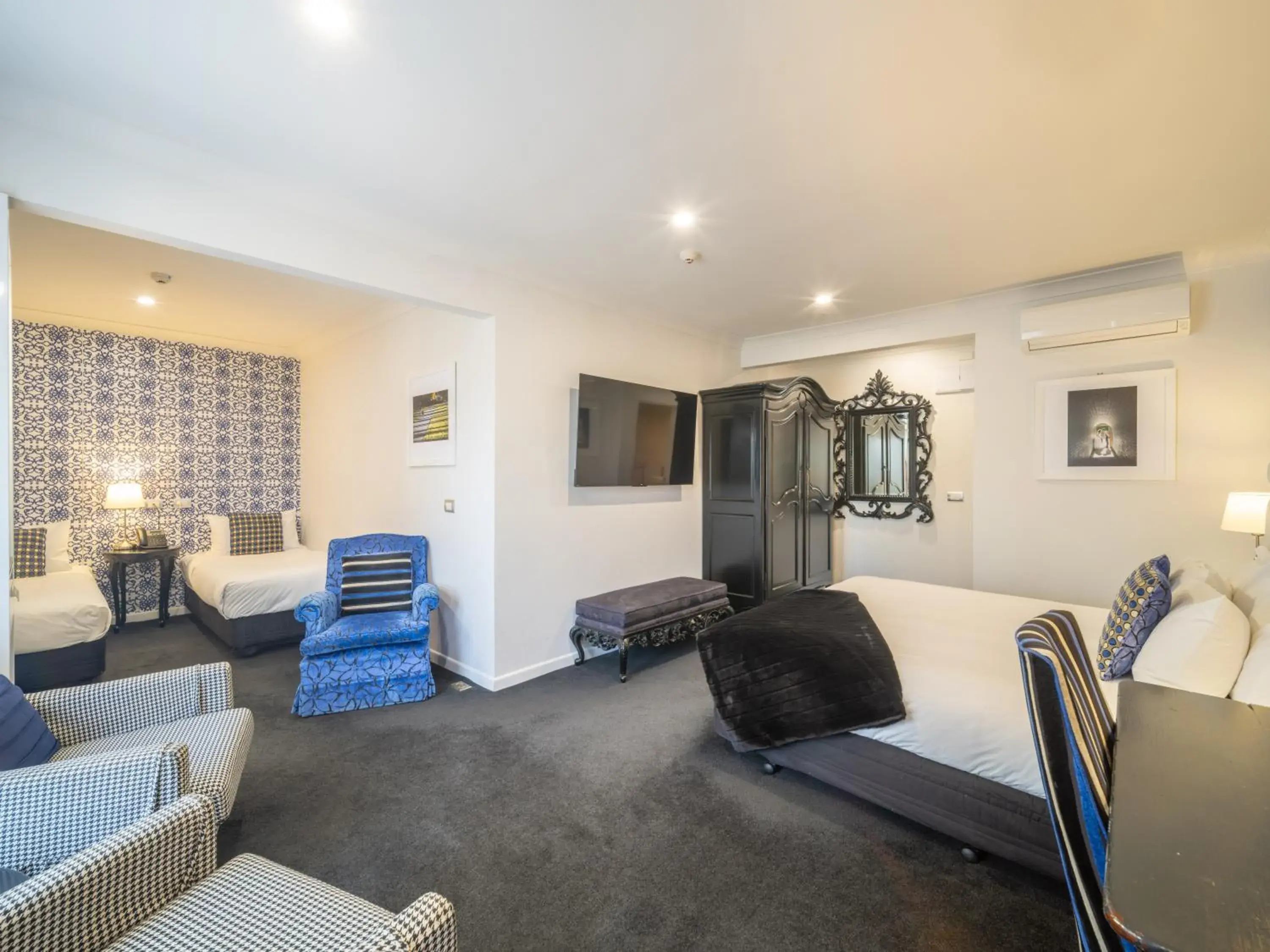 Seating Area in Black Swan Lakeside Lodge Boutique Hotel