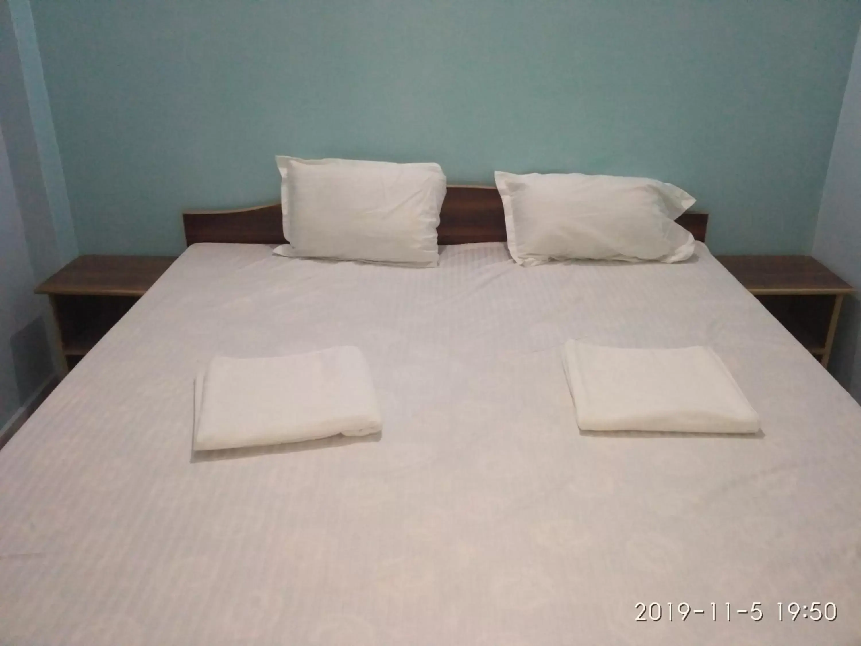Single Room in Mahamaya Paying Guest House Single Room in Mahamaya Paying Guest House