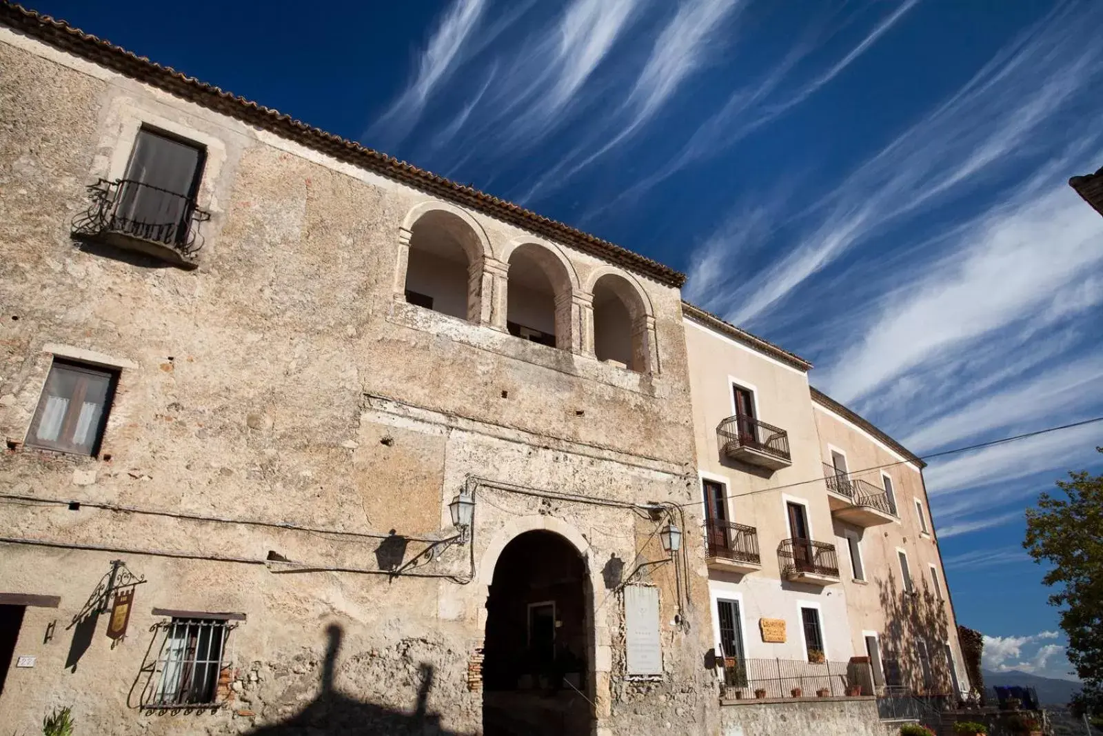 Property Building in Castello di Altomonte
