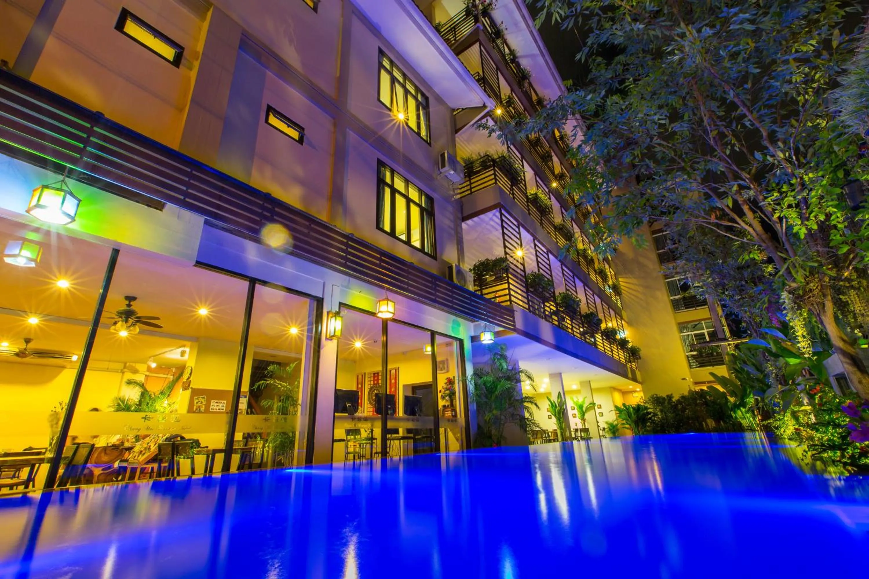 Pool view in Chiang Mai Waroros Boutique Hotel