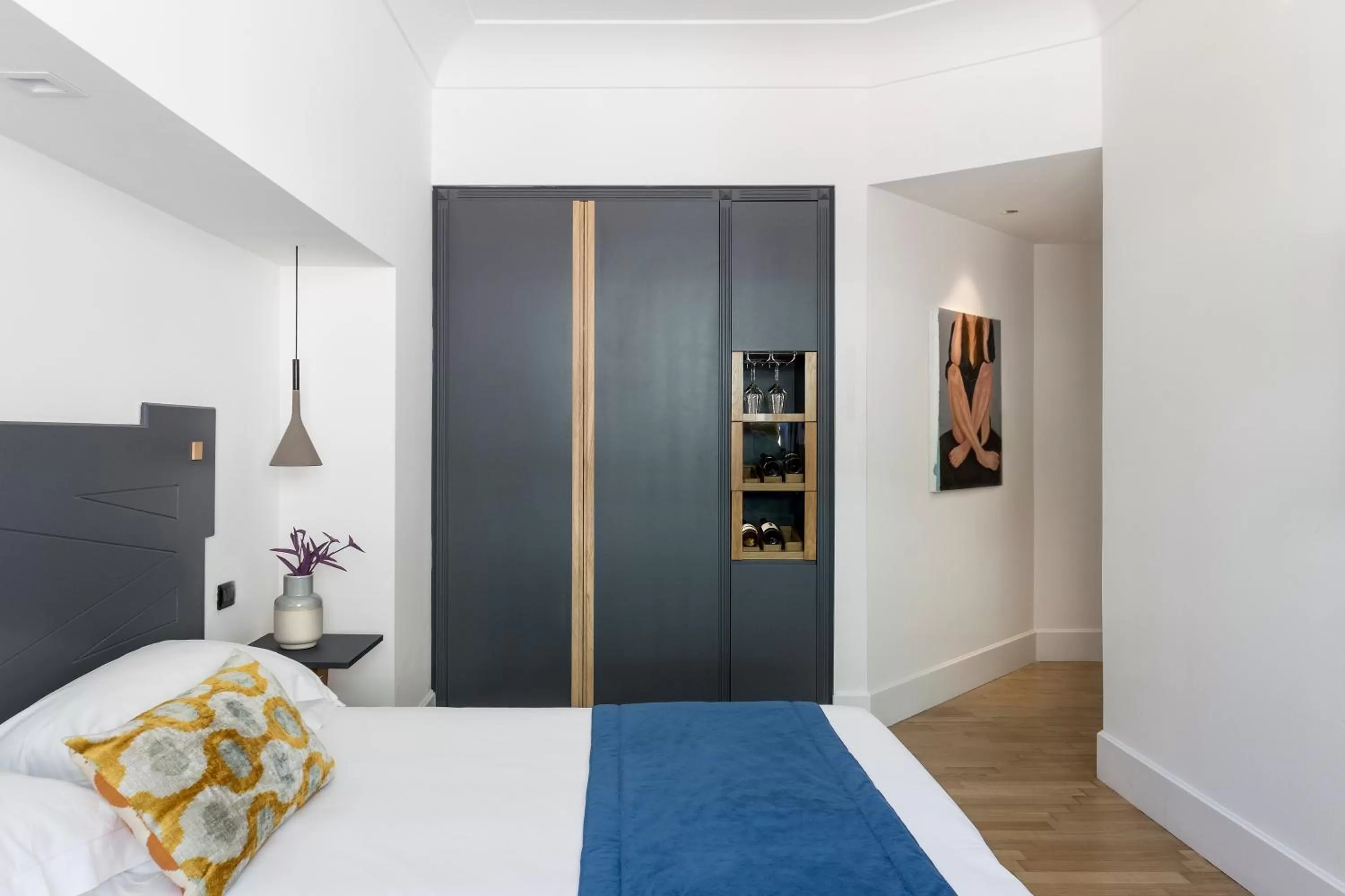 Bedroom, Bed in Hotel Plaza Opéra