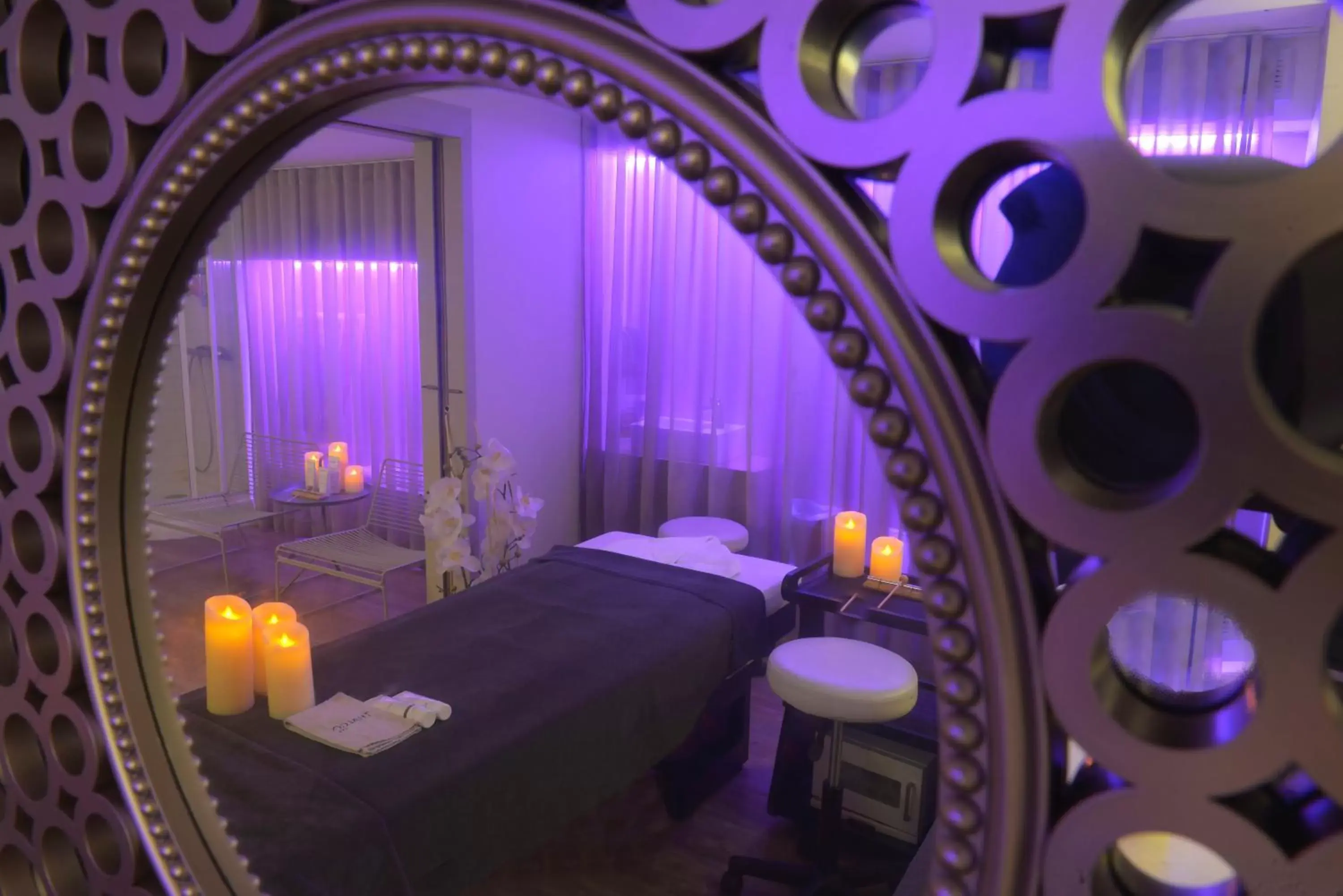 Massage in Best Western Les Bains Hotel et SPA