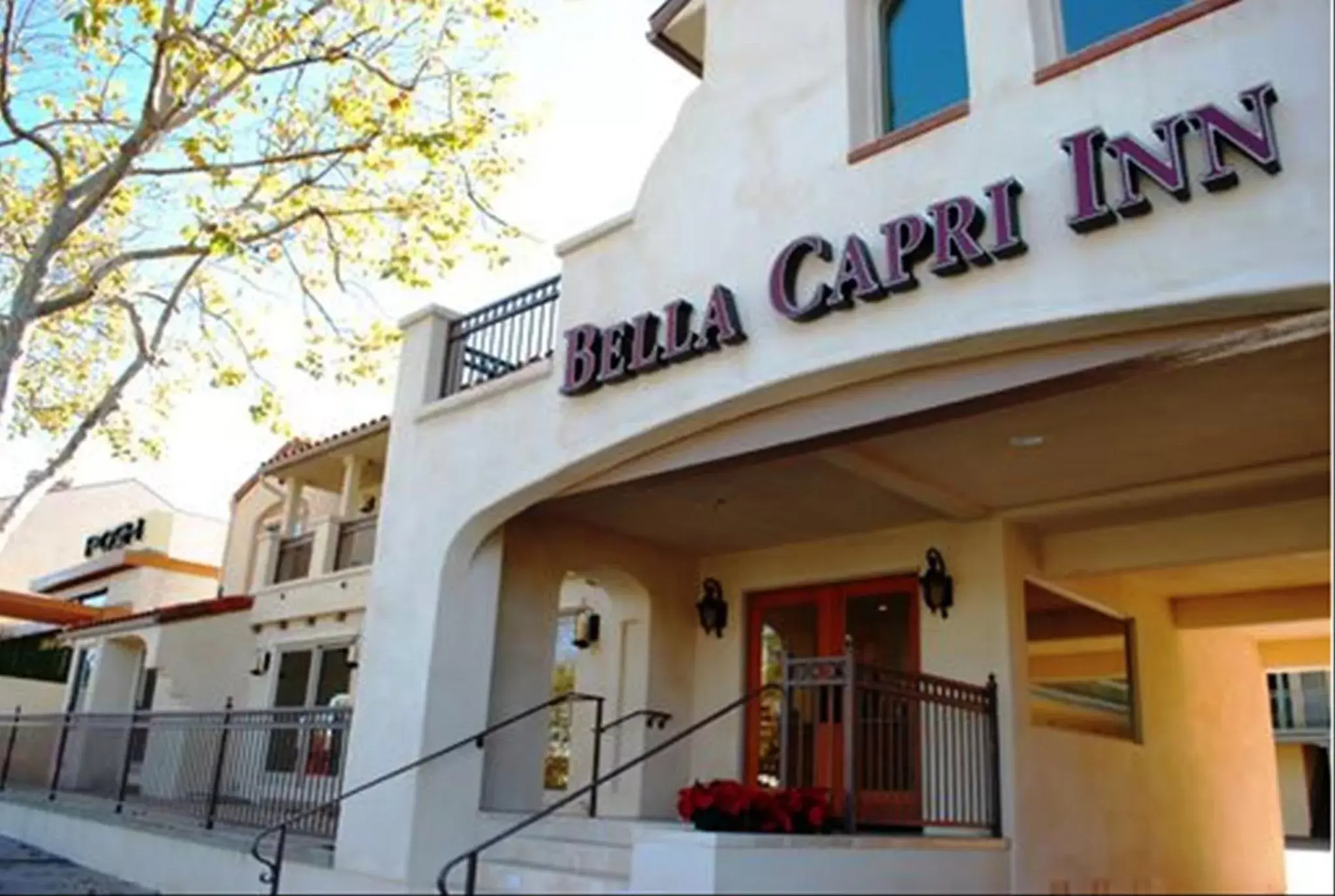 Property building in Bella Capri Inn and Suites Property building in Bella Capri Inn and Suites